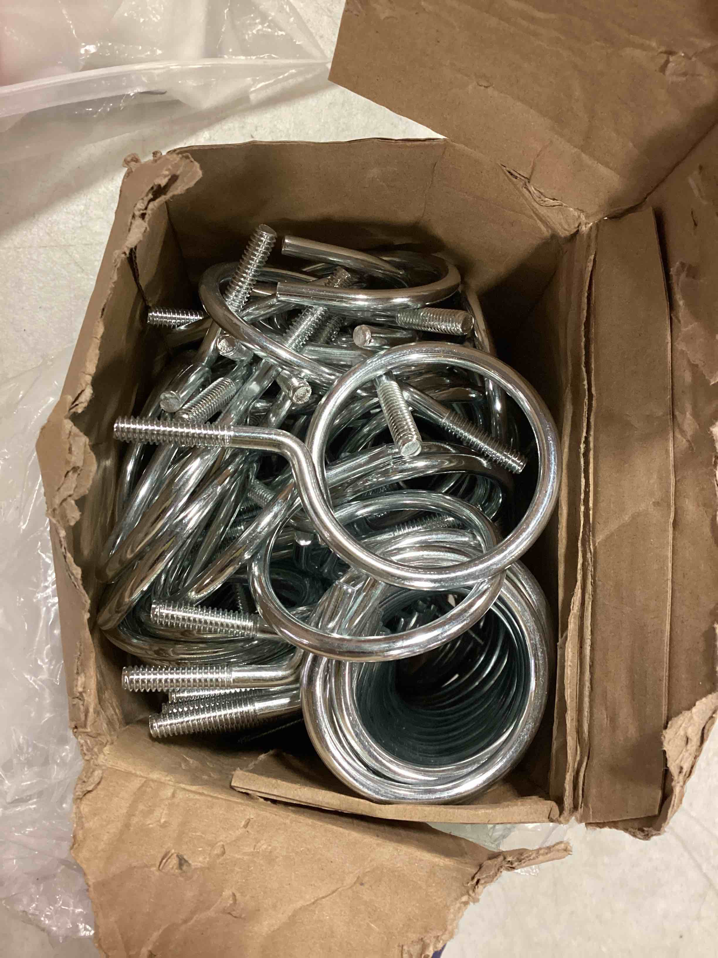 https://s3.amazonaws.com/lotting-images-prod/bidfta/ORG6438459_1718293894456.jpeg