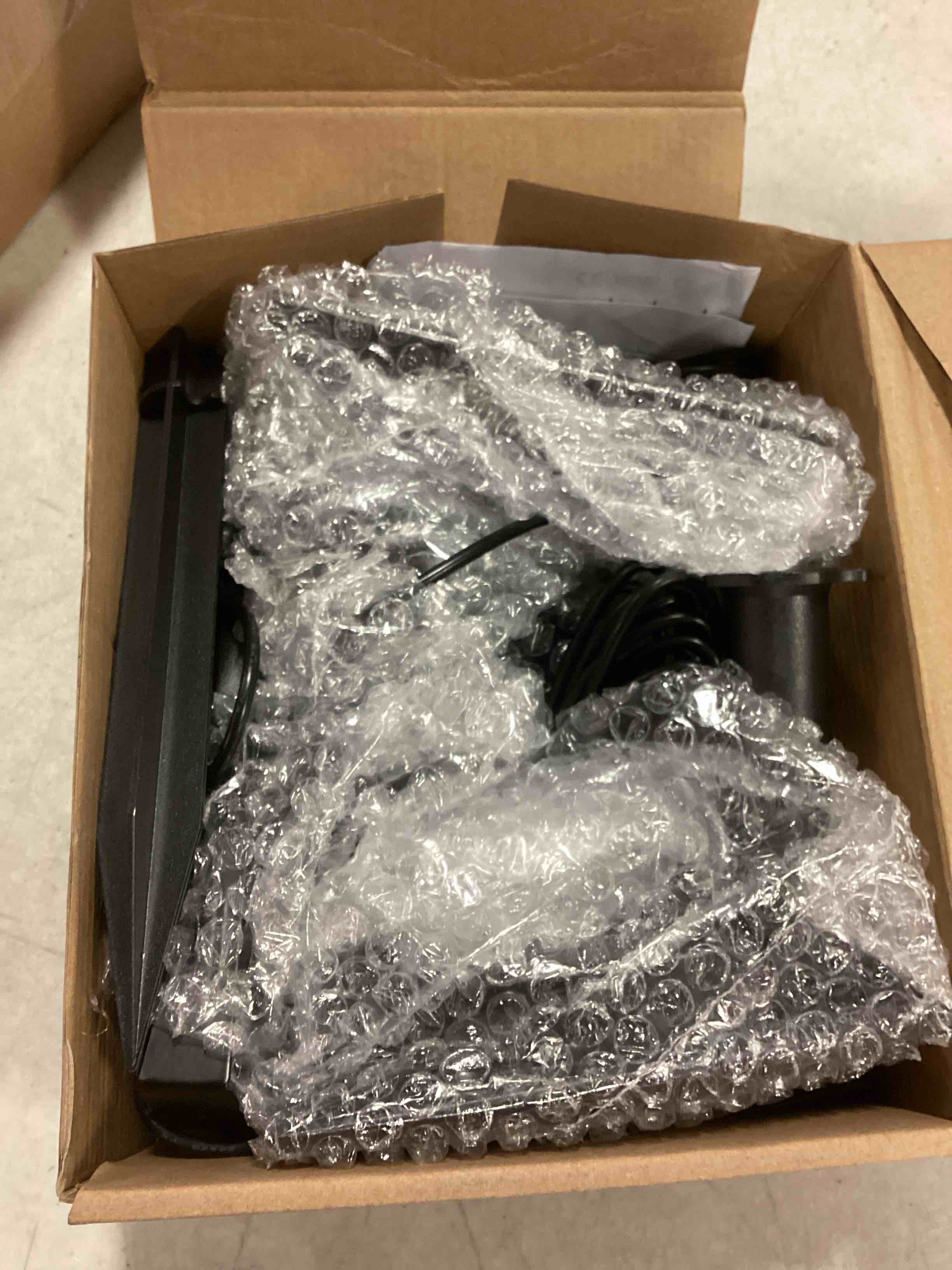 https://s3.amazonaws.com/lotting-images-prod/bidfta/ORG6438684_1718386129780.jpeg
