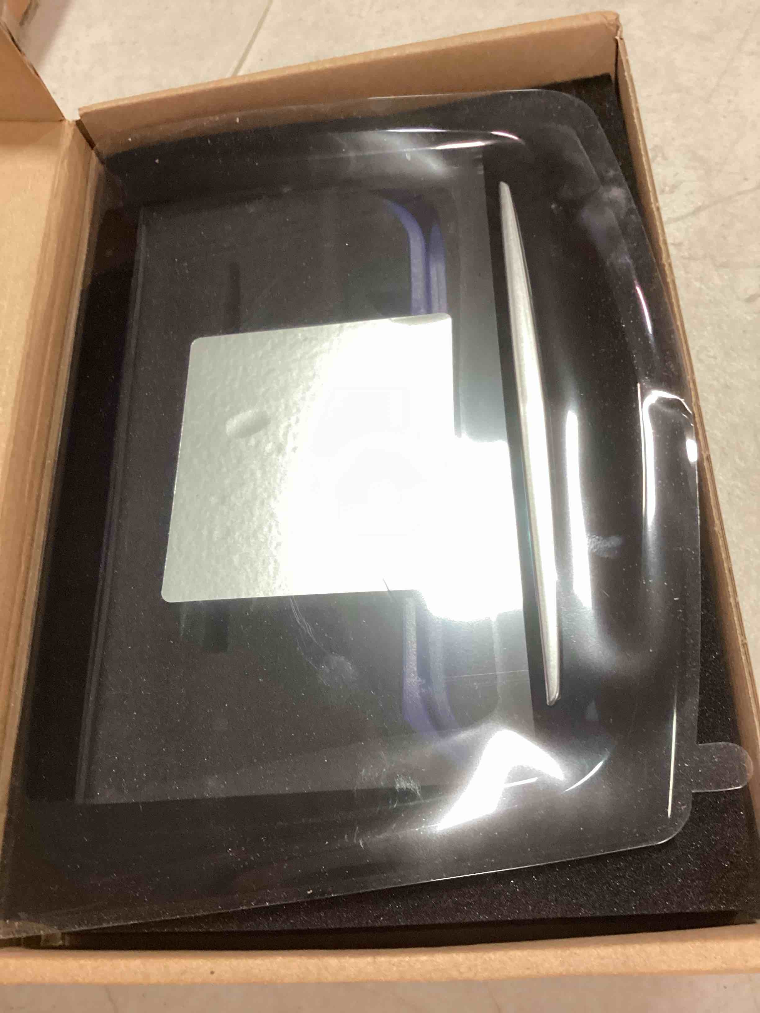 https://s3.amazonaws.com/lotting-images-prod/bidfta/ORG6438970_1718464351506.jpeg