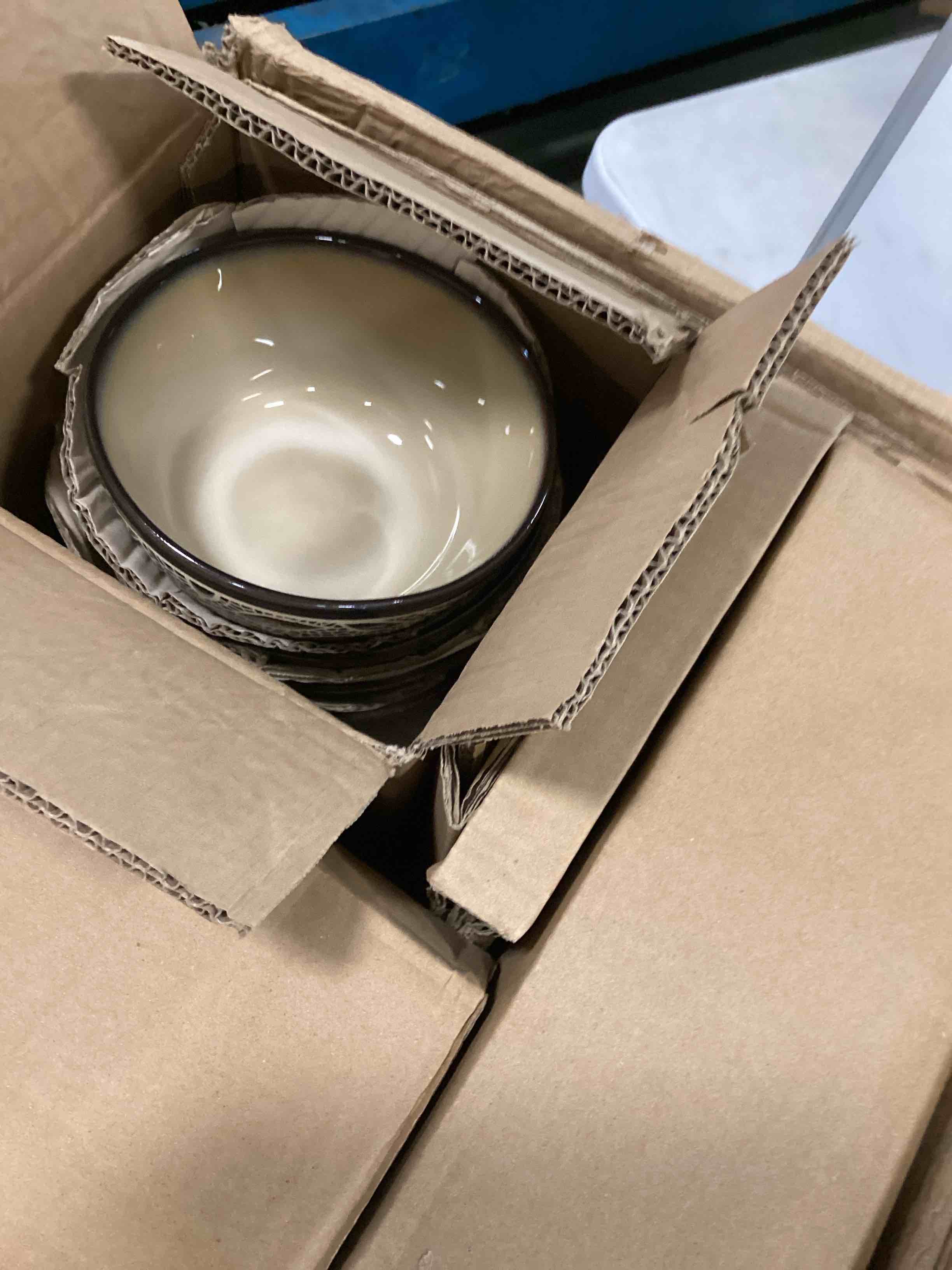 https://s3.amazonaws.com/lotting-images-prod/bidfta/ORG6452323_1719339512709.jpeg