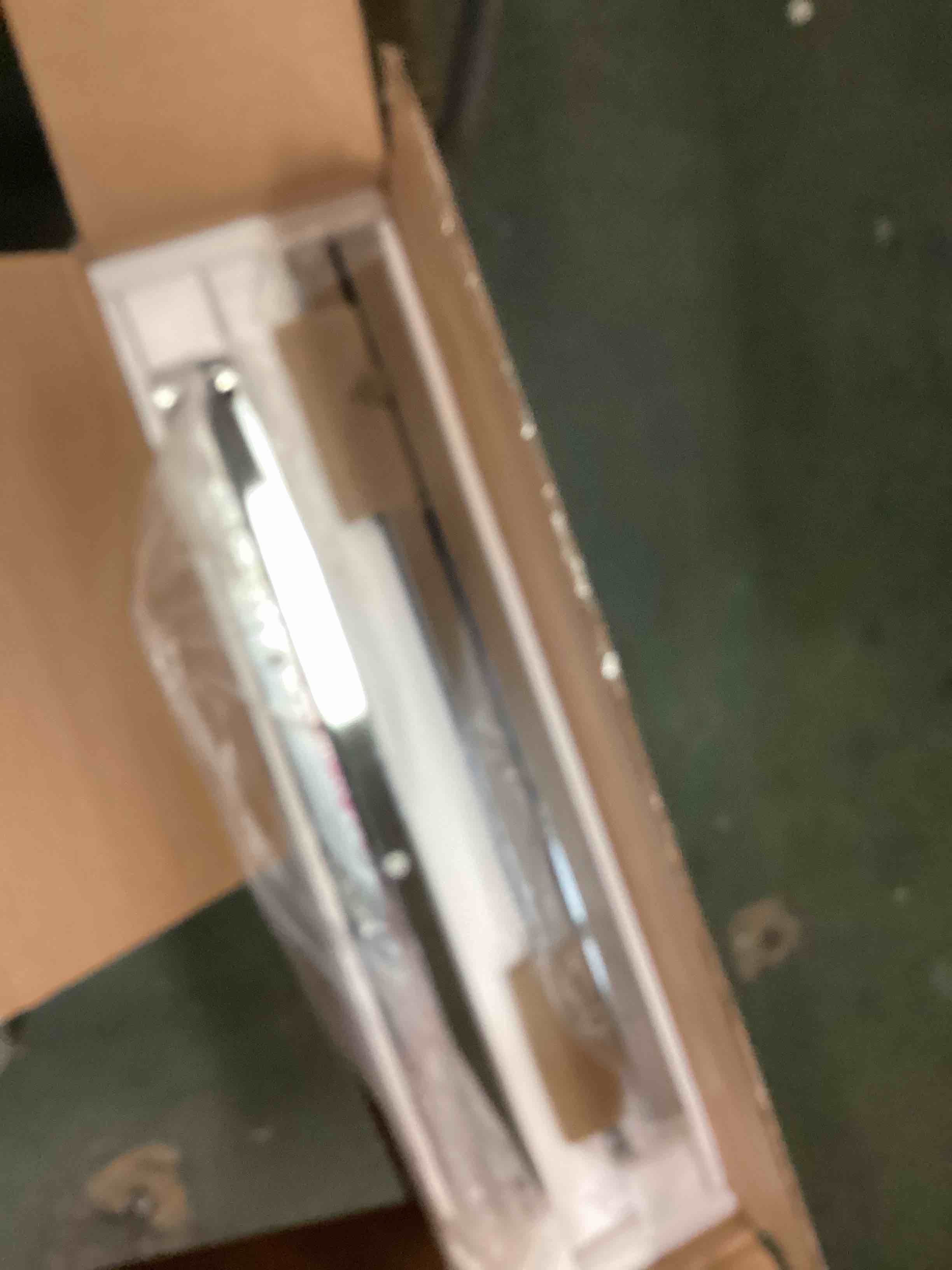 https://s3.amazonaws.com/lotting-images-prod/bidfta/ORG6452495_1719527054661.jpeg