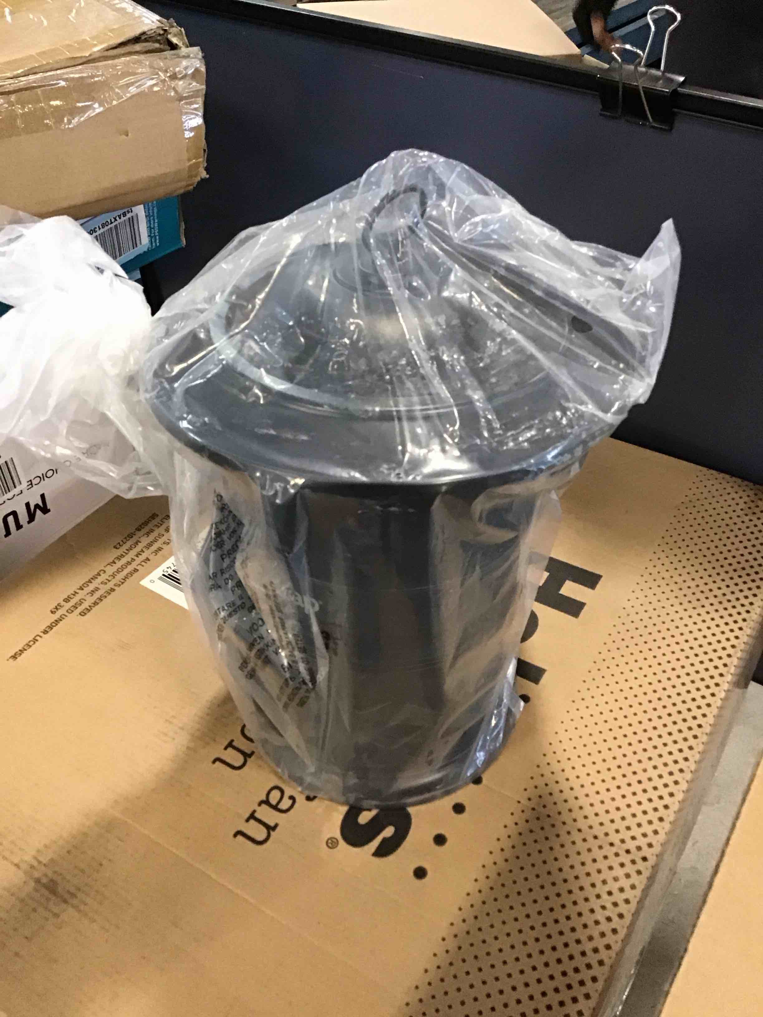 https://s3.amazonaws.com/lotting-images-prod/bidfta/ORG6454278_1719833801678.jpeg