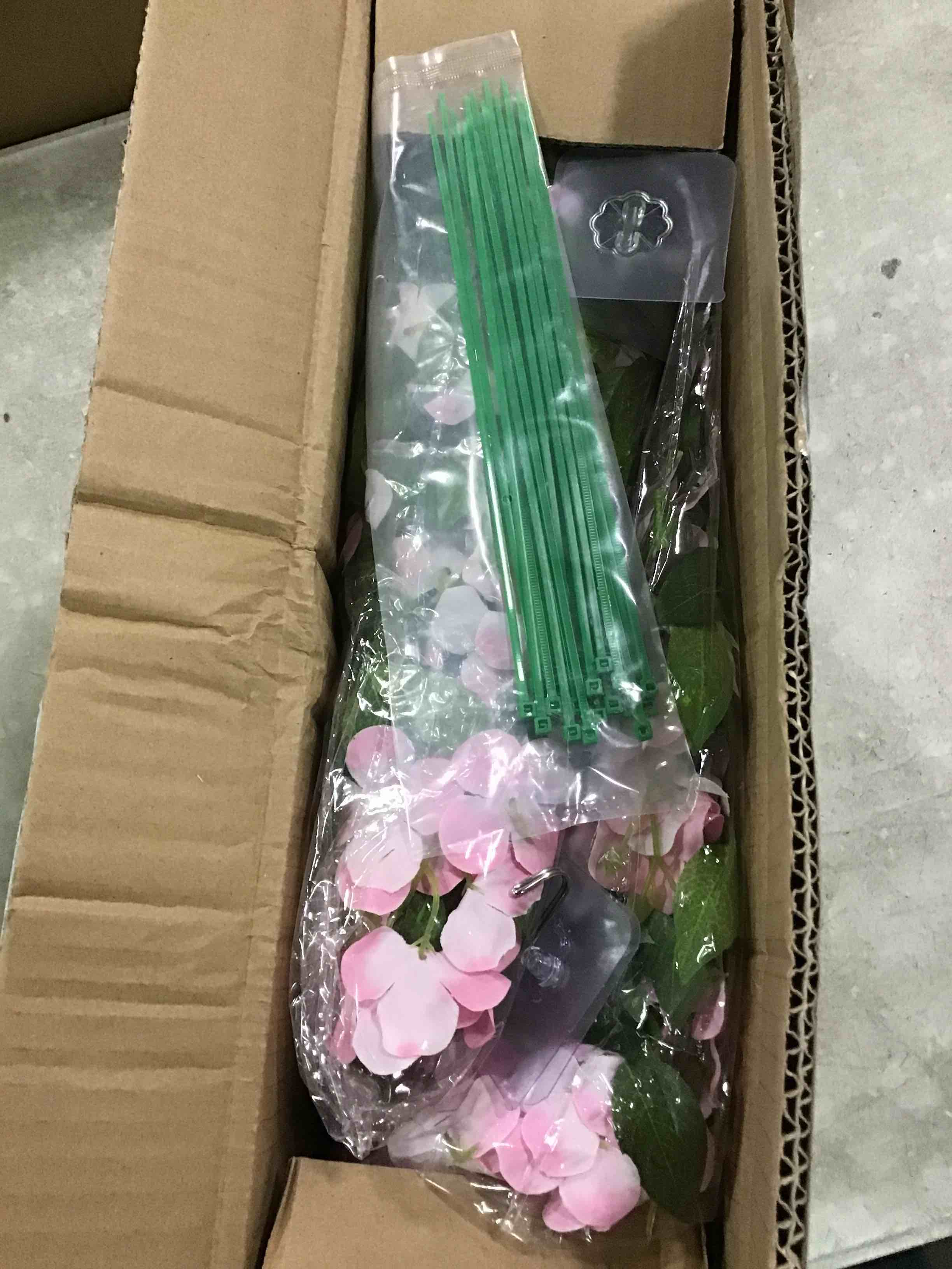 https://s3.amazonaws.com/lotting-images-prod/bidfta/ORG6455421_1719430604926.jpeg