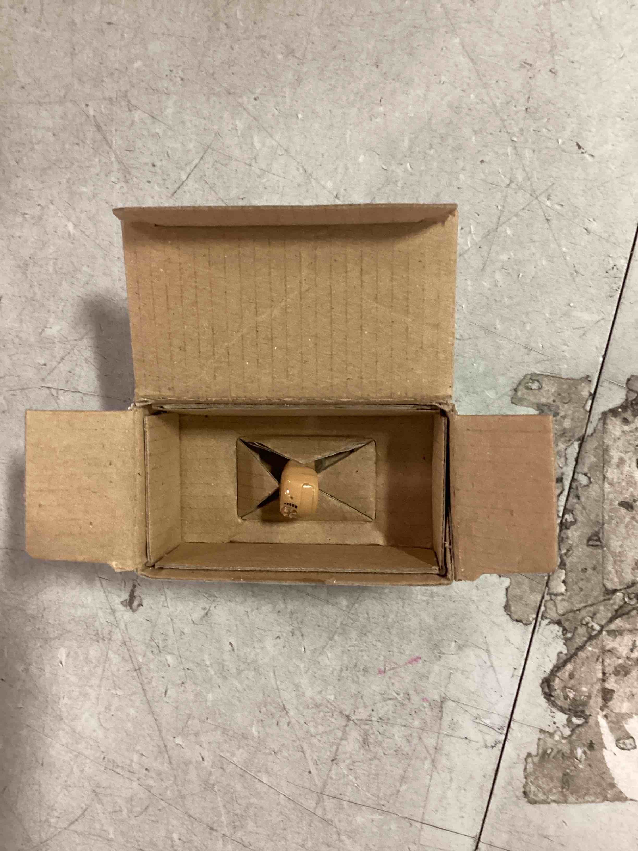 https://s3.amazonaws.com/lotting-images-prod/bidfta/ORG6456647_1719321074372.jpeg