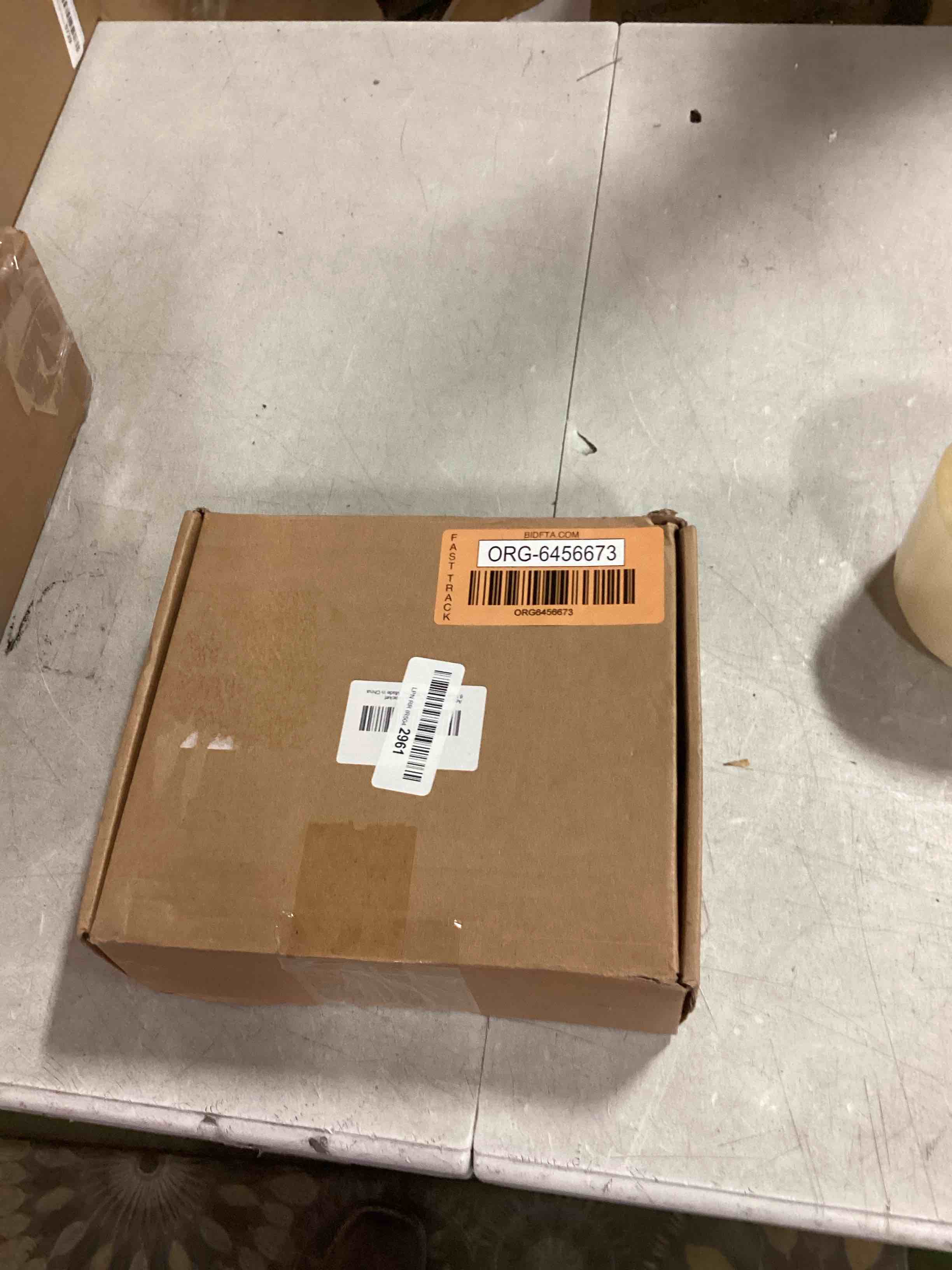 https://s3.amazonaws.com/lotting-images-prod/bidfta/ORG6456673_1719328722626.jpeg