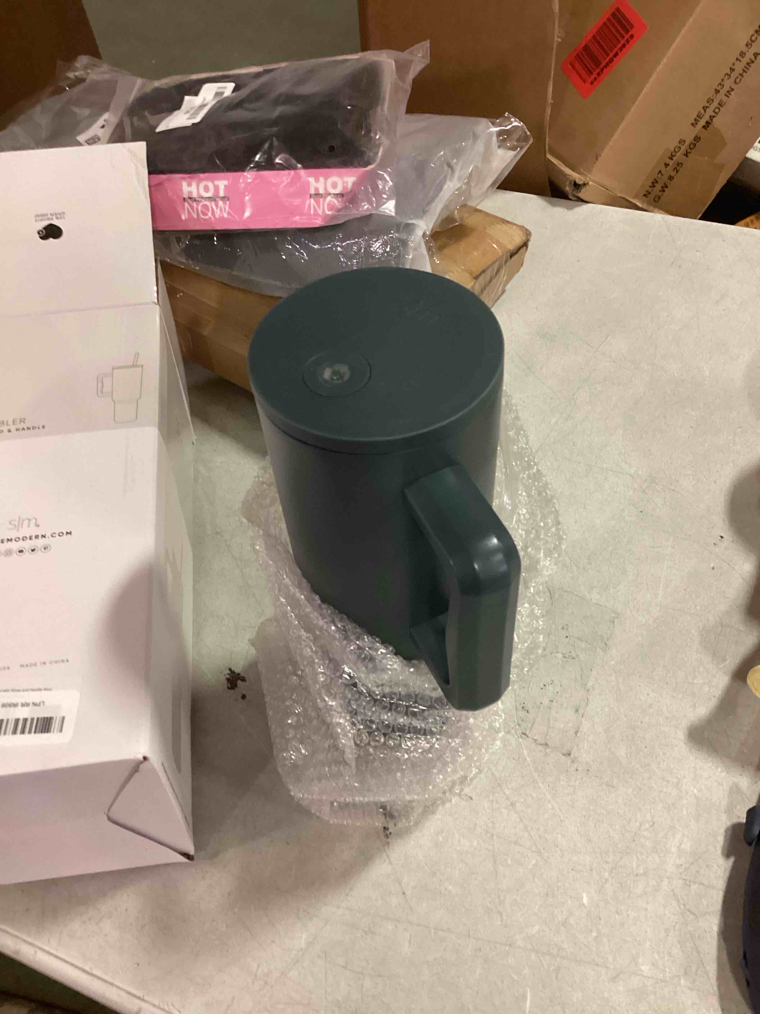 https://s3.amazonaws.com/lotting-images-prod/bidfta/ORG6456720_1719334382811.jpeg
