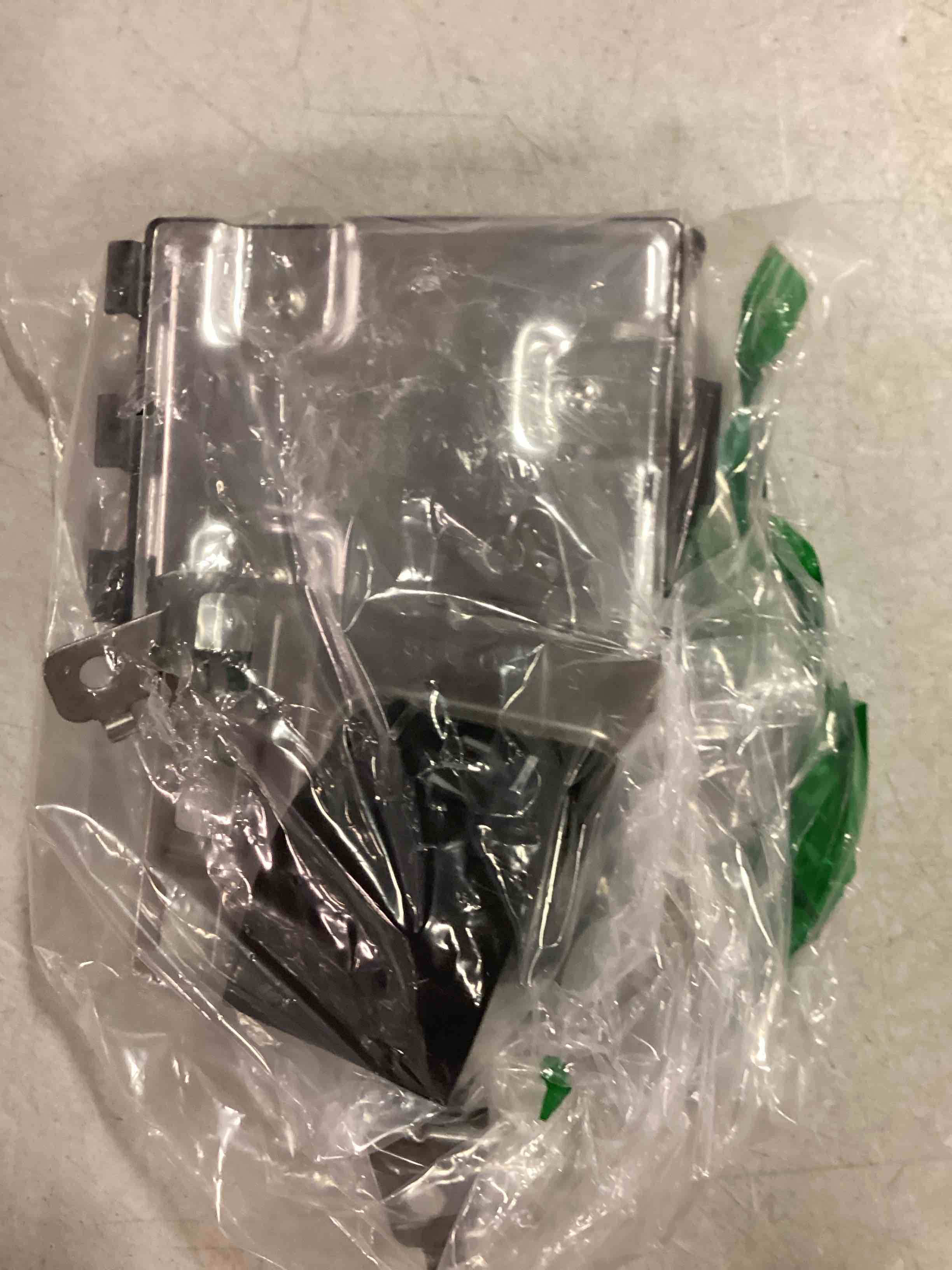 https://s3.amazonaws.com/lotting-images-prod/bidfta/ORG6457059_1719433091192.jpeg
