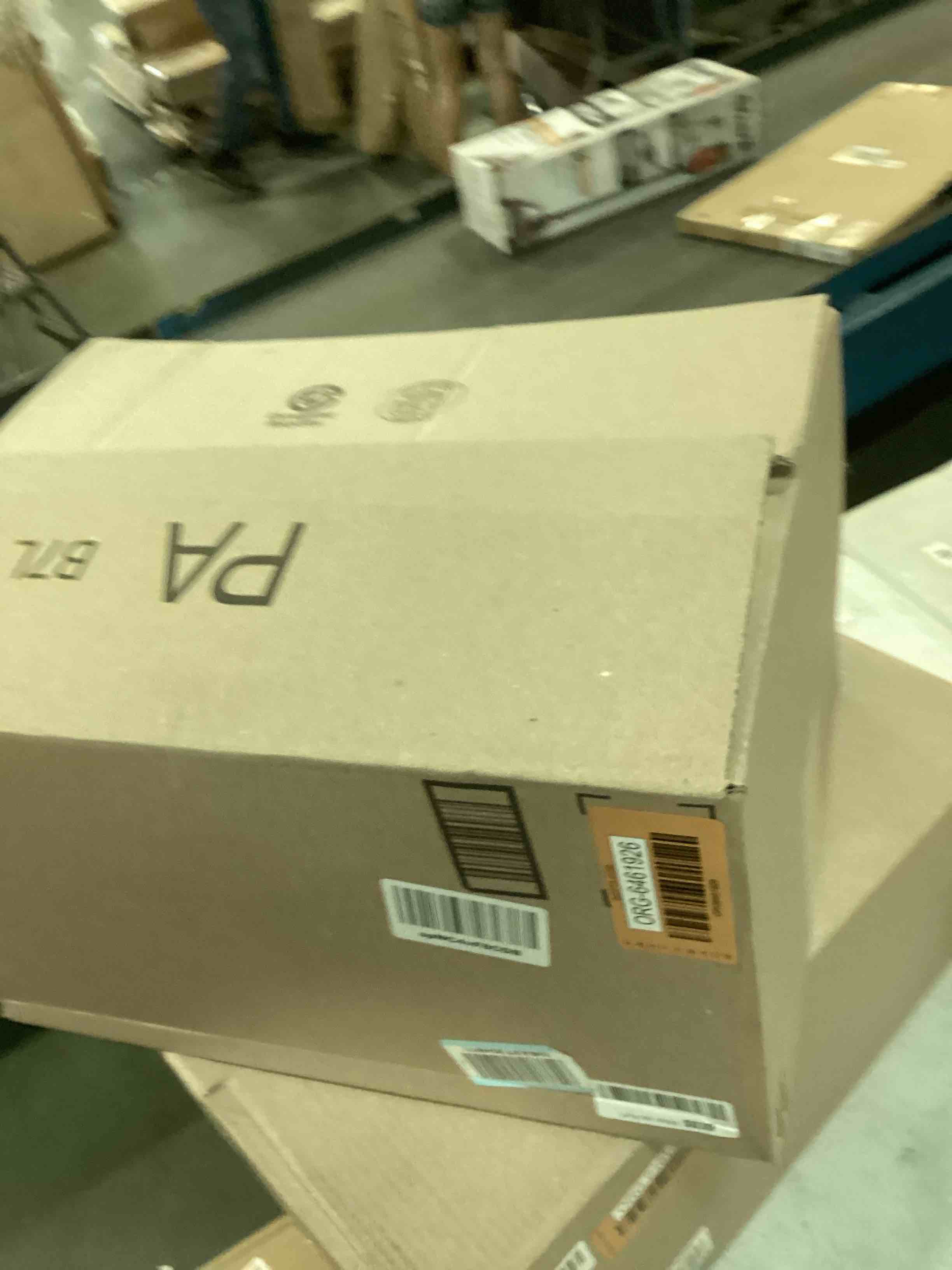 https://s3.amazonaws.com/lotting-images-prod/bidfta/ORG6461926_1719429764380.jpeg