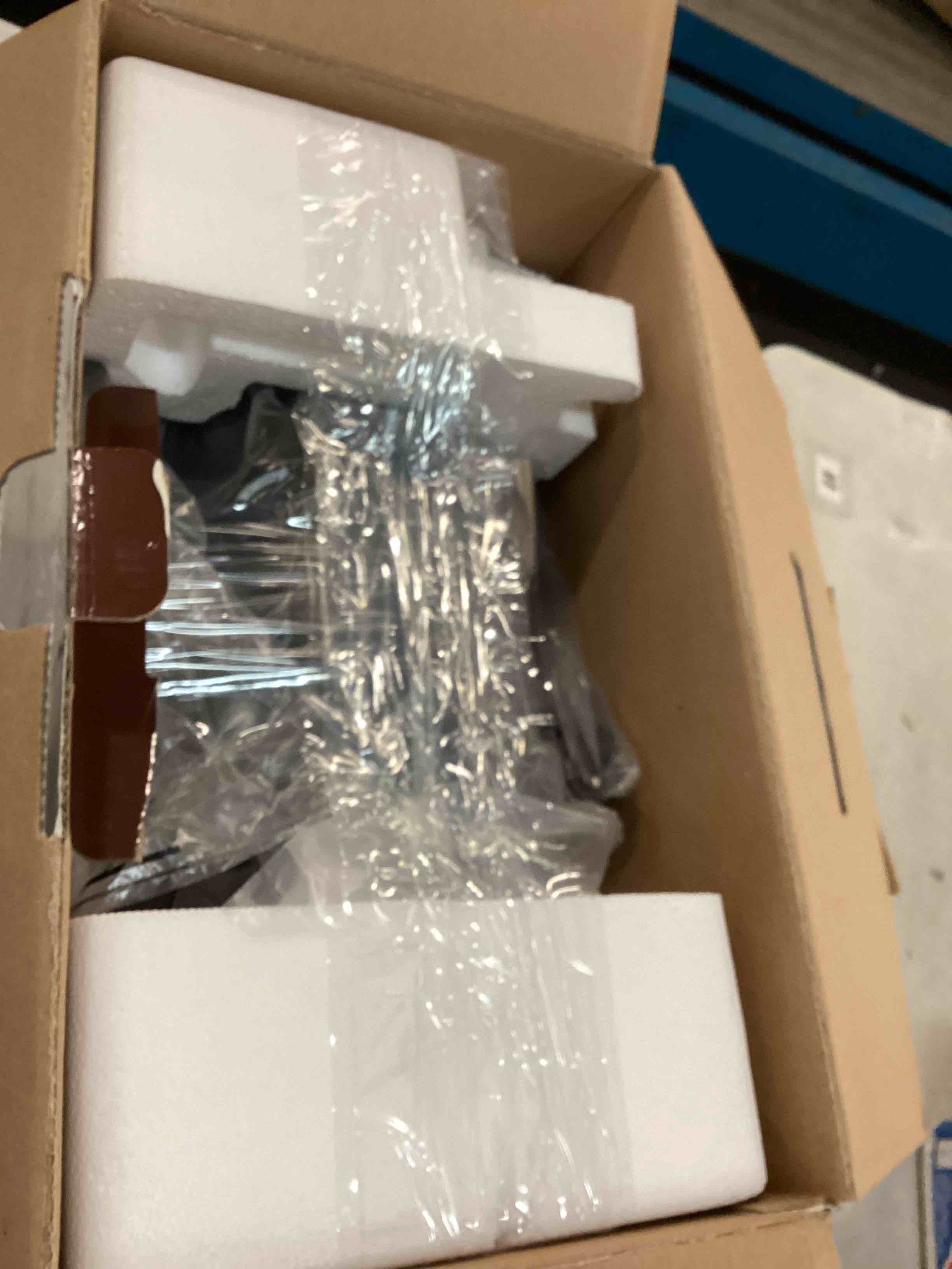 https://s3.amazonaws.com/lotting-images-prod/bidfta/ORG6462032_1719487375016.jpeg
