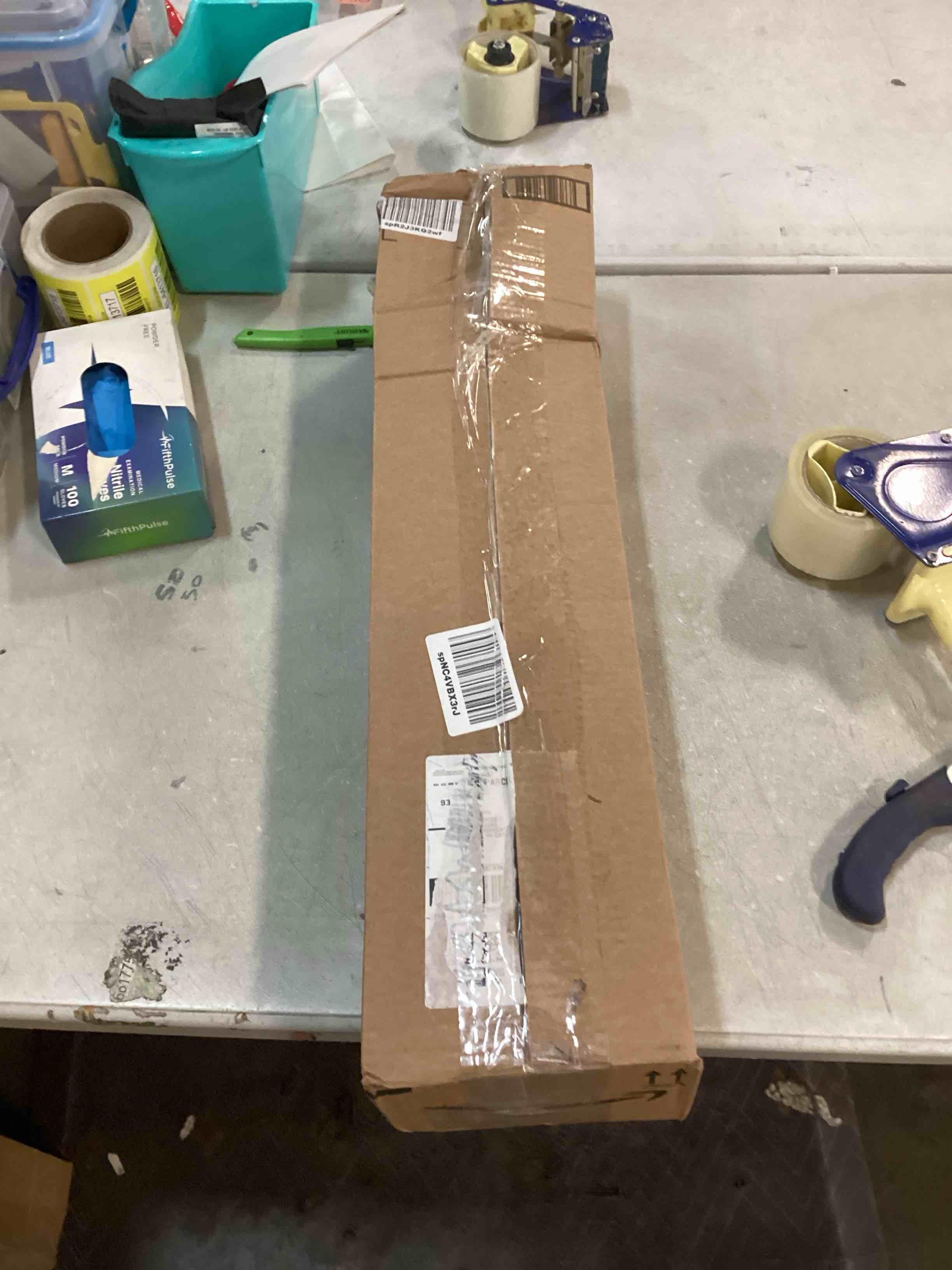 https://s3.amazonaws.com/lotting-images-prod/bidfta/ORG6462049_1719490838652.jpeg