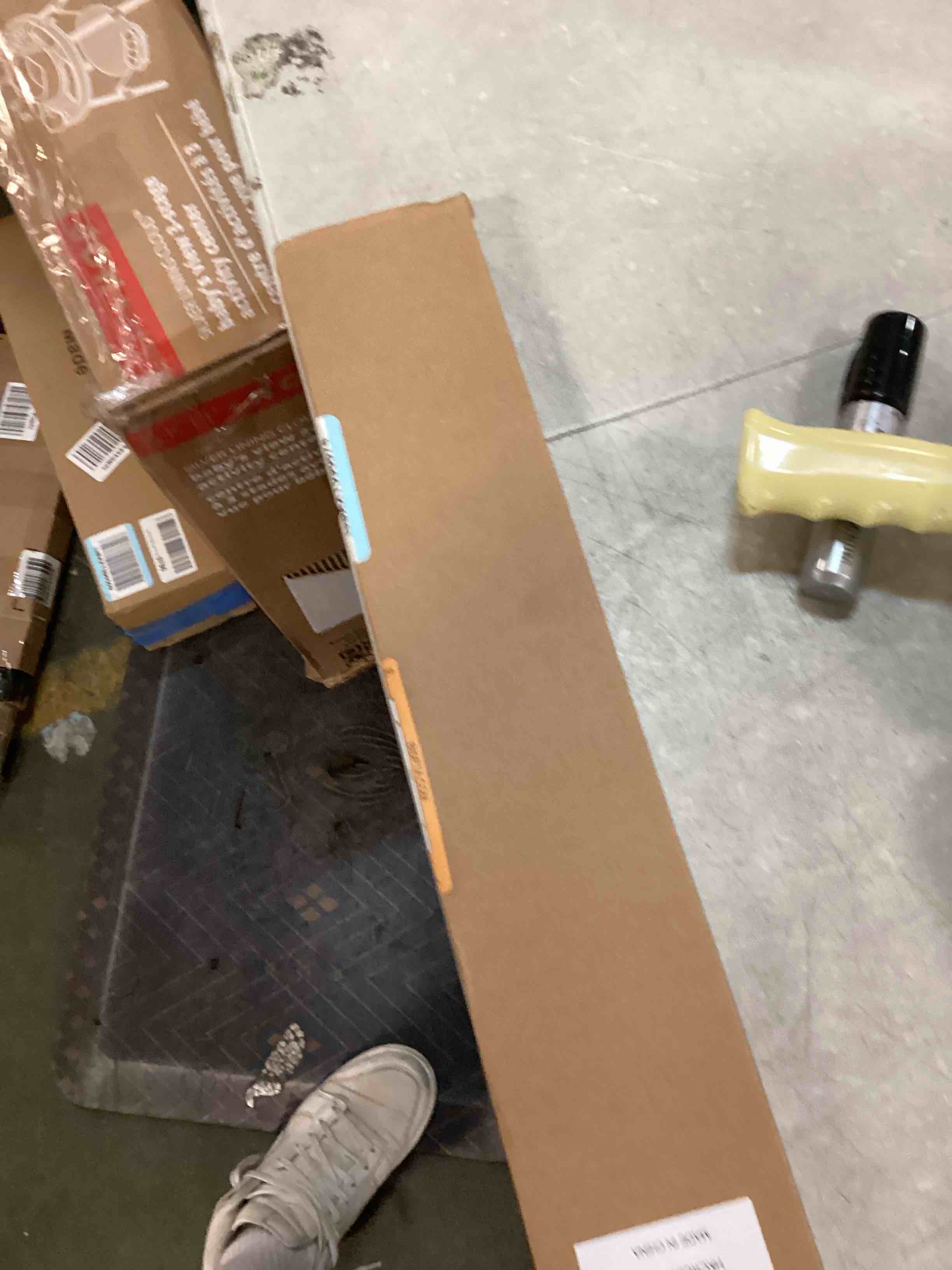 https://s3.amazonaws.com/lotting-images-prod/bidfta/ORG6462120_1719500164345.jpeg