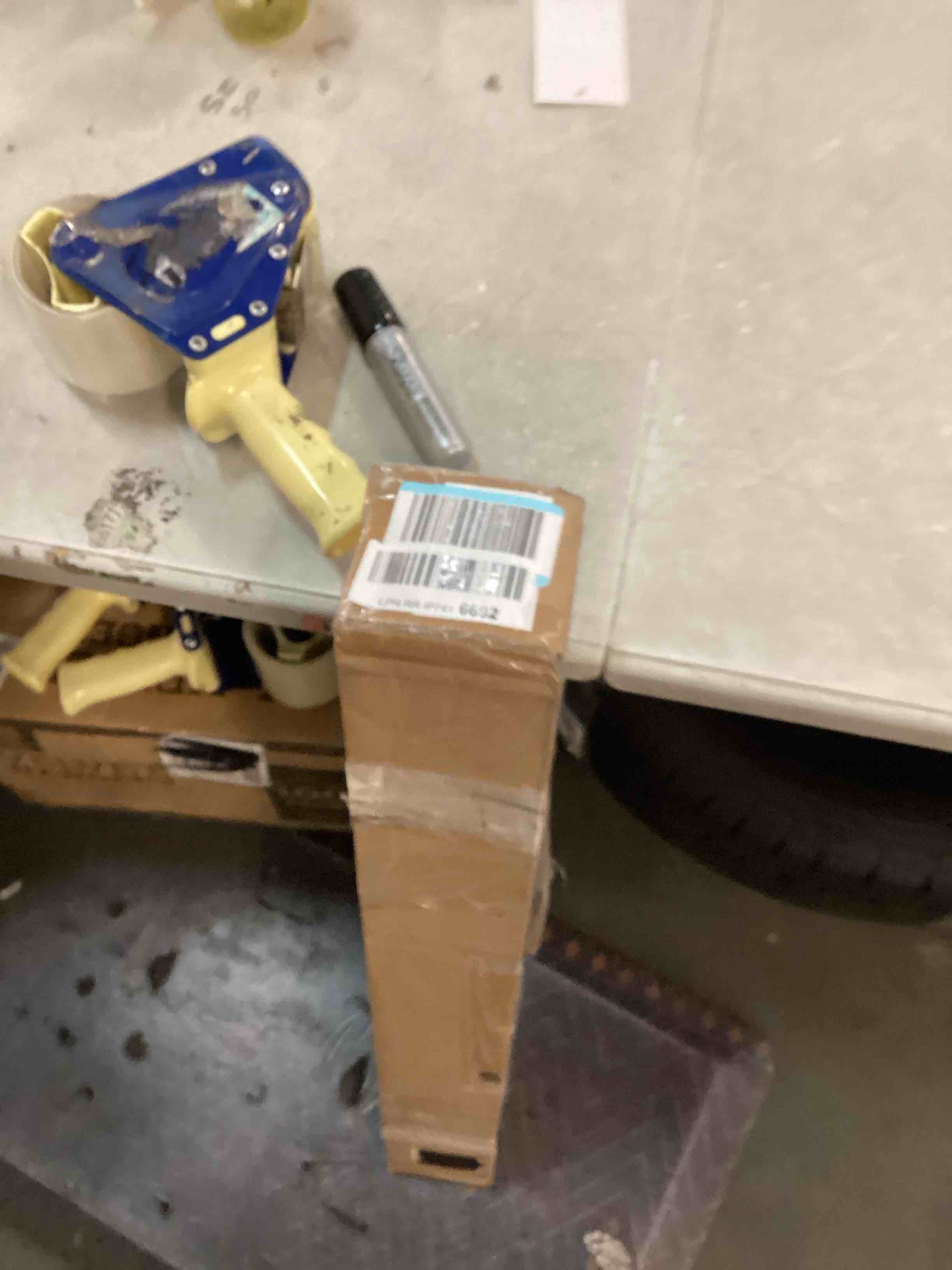 https://s3.amazonaws.com/lotting-images-prod/bidfta/ORG6462230_1719514513870.jpeg