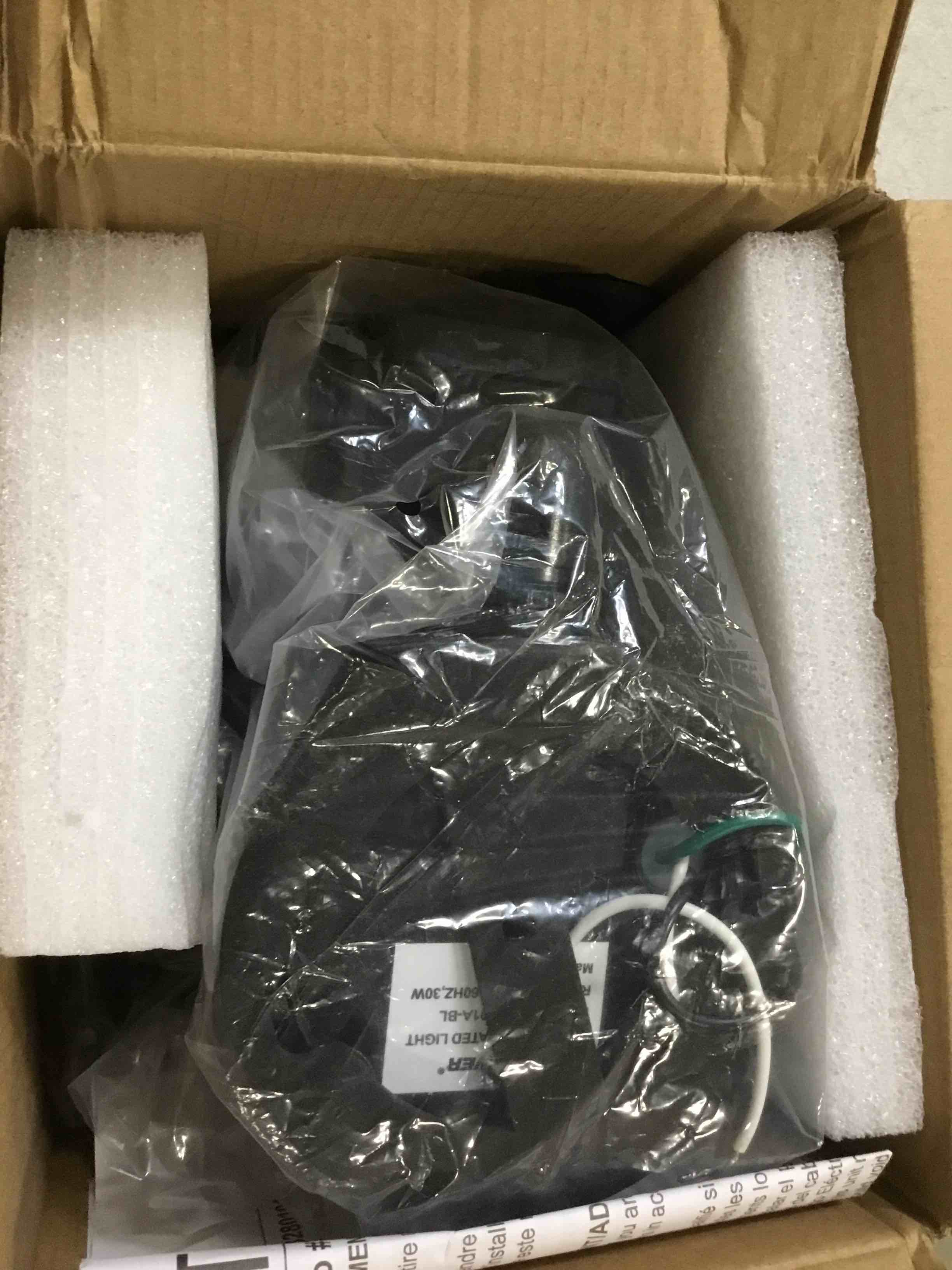 https://s3.amazonaws.com/lotting-images-prod/bidfta/ORG6462893_1719335259132.jpeg