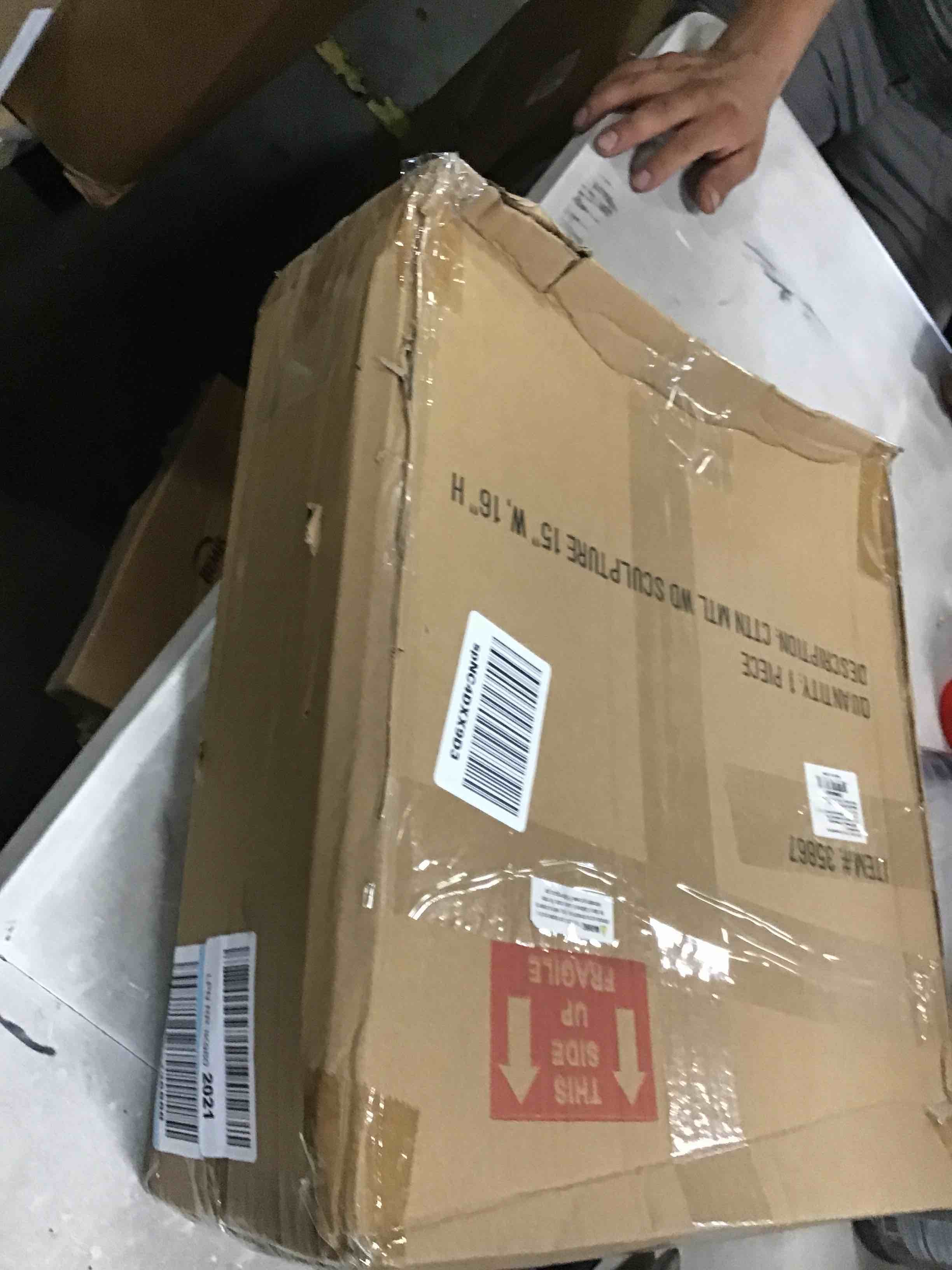 https://s3.amazonaws.com/lotting-images-prod/bidfta/ORG6464374_1718733635150.jpeg