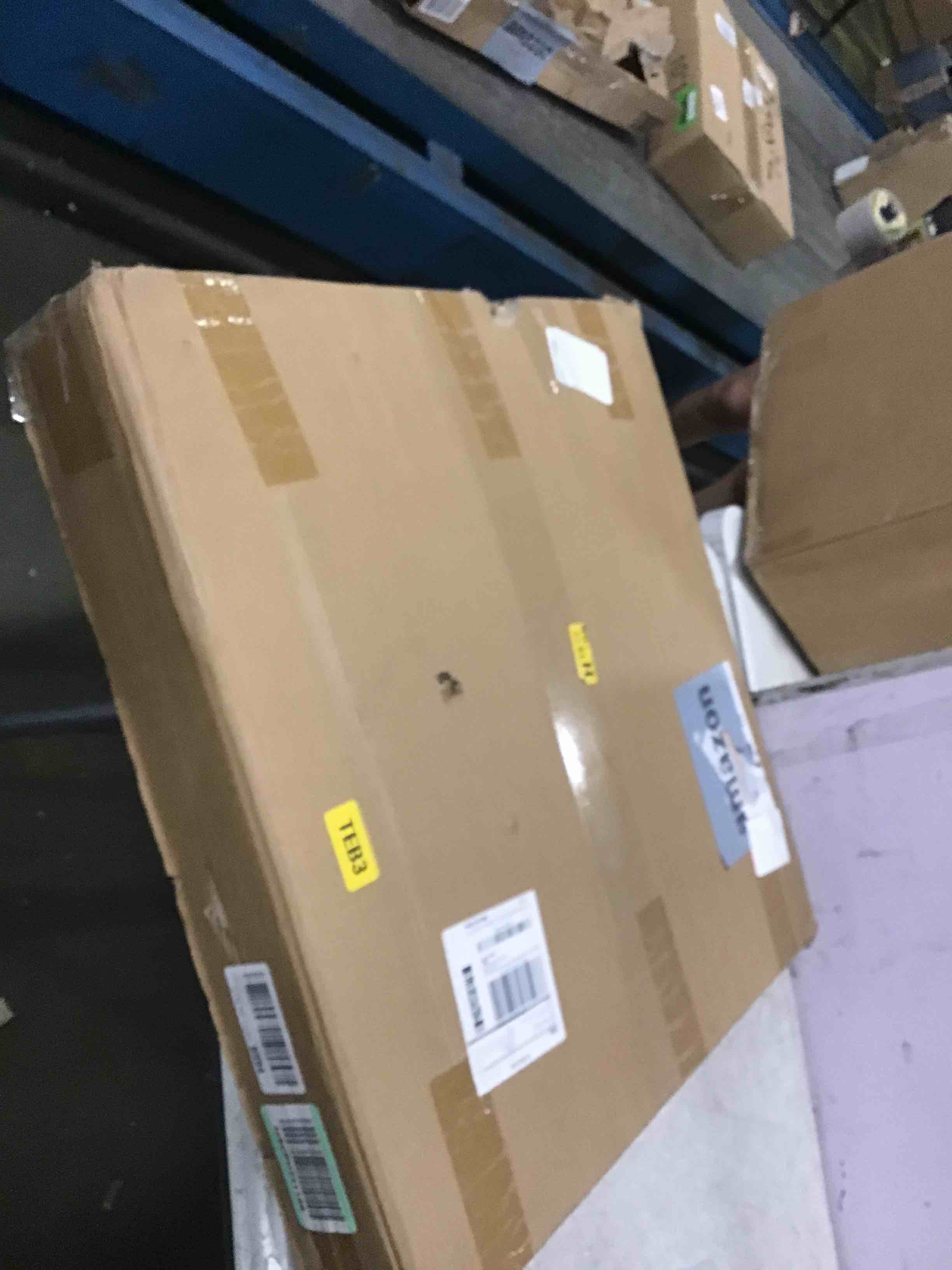 https://s3.amazonaws.com/lotting-images-prod/bidfta/ORG6464492_1718795621572.jpeg