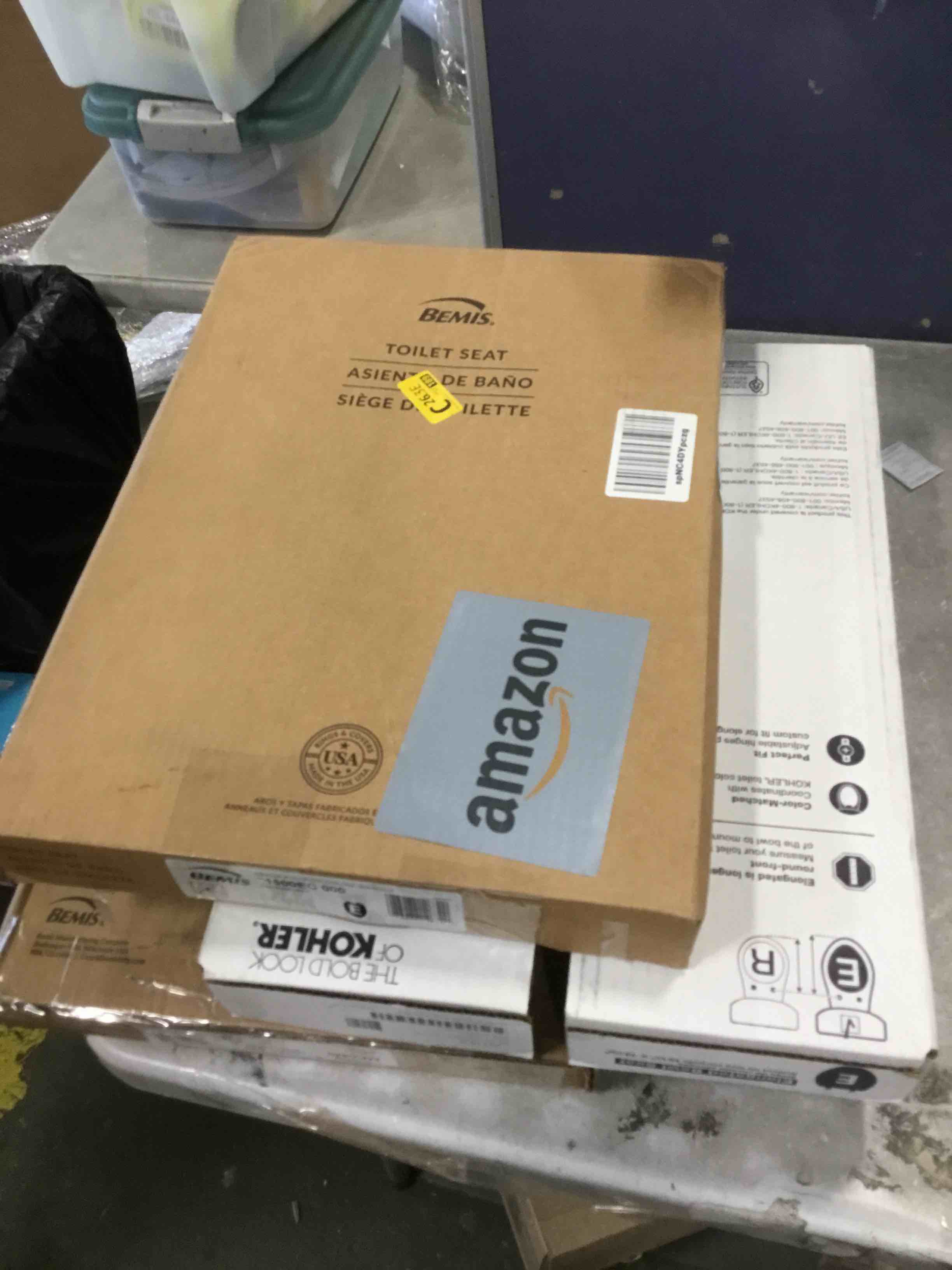 Assortment of Round Bowl Seats, fits all round toilets, different styles and different sizes, from different brands,