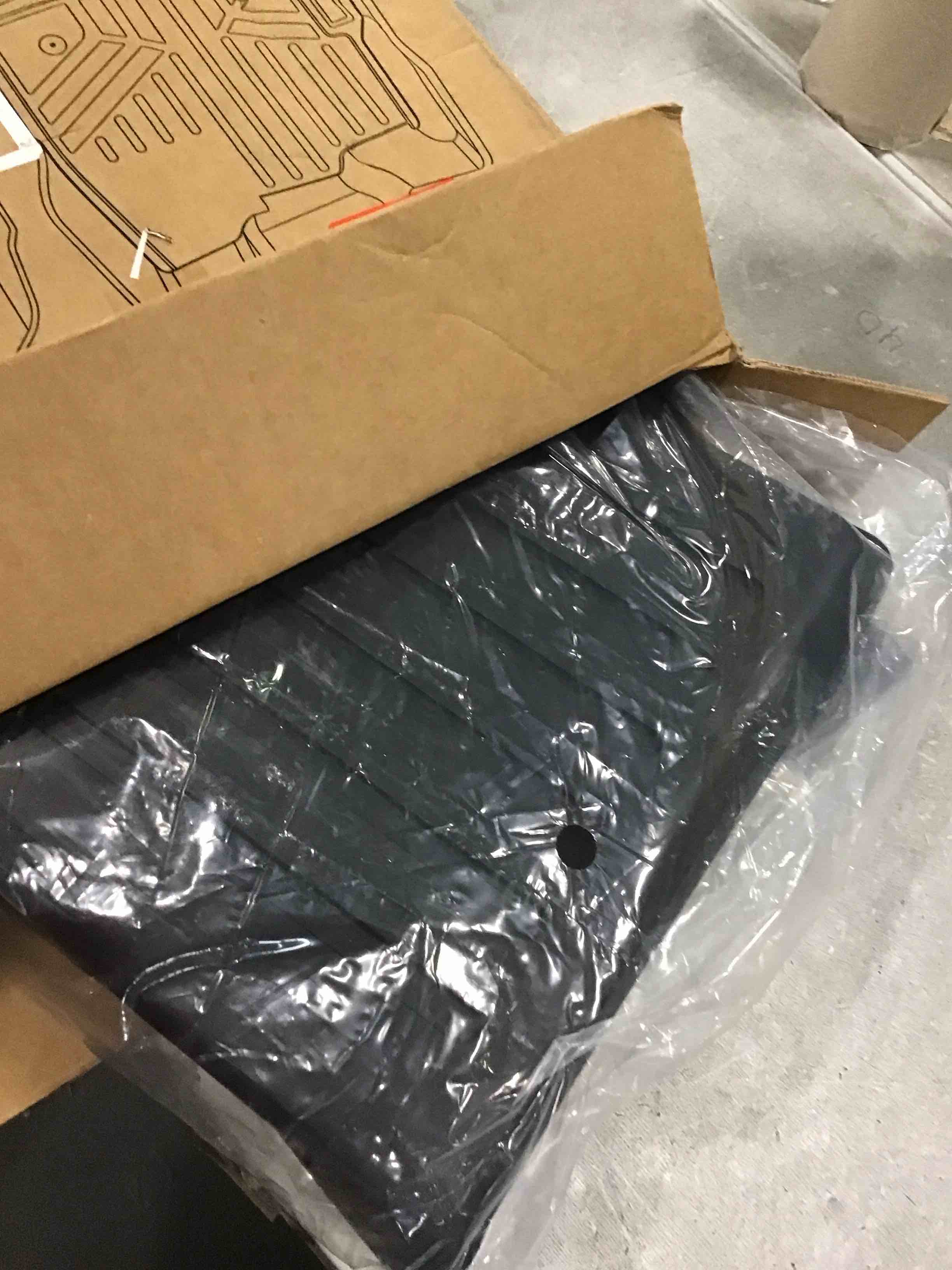 https://s3.amazonaws.com/lotting-images-prod/bidfta/ORG6465782_1718709756530.jpeg