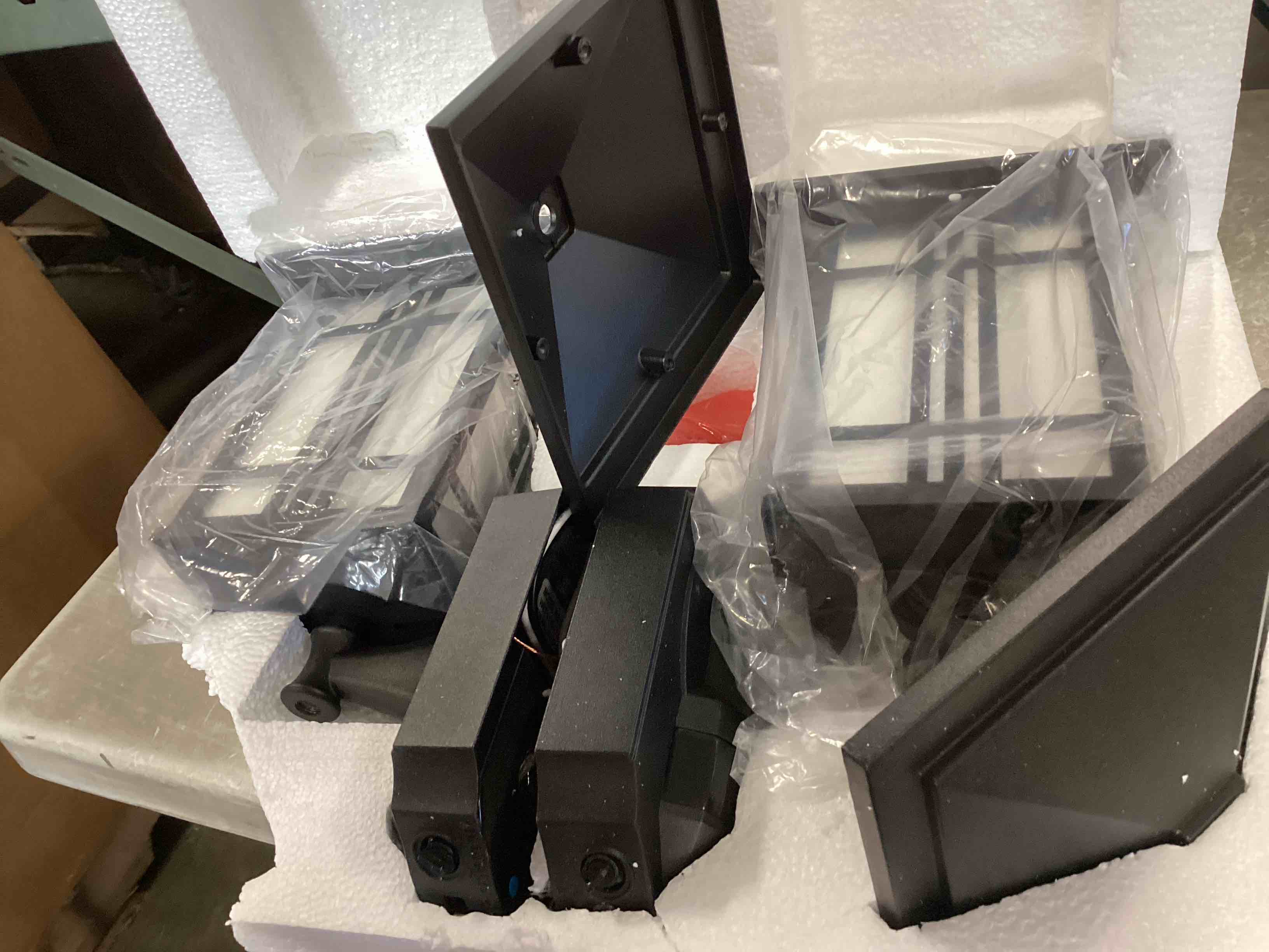 https://s3.amazonaws.com/lotting-images-prod/bidfta/ORG6466960_1718451942439.jpeg
