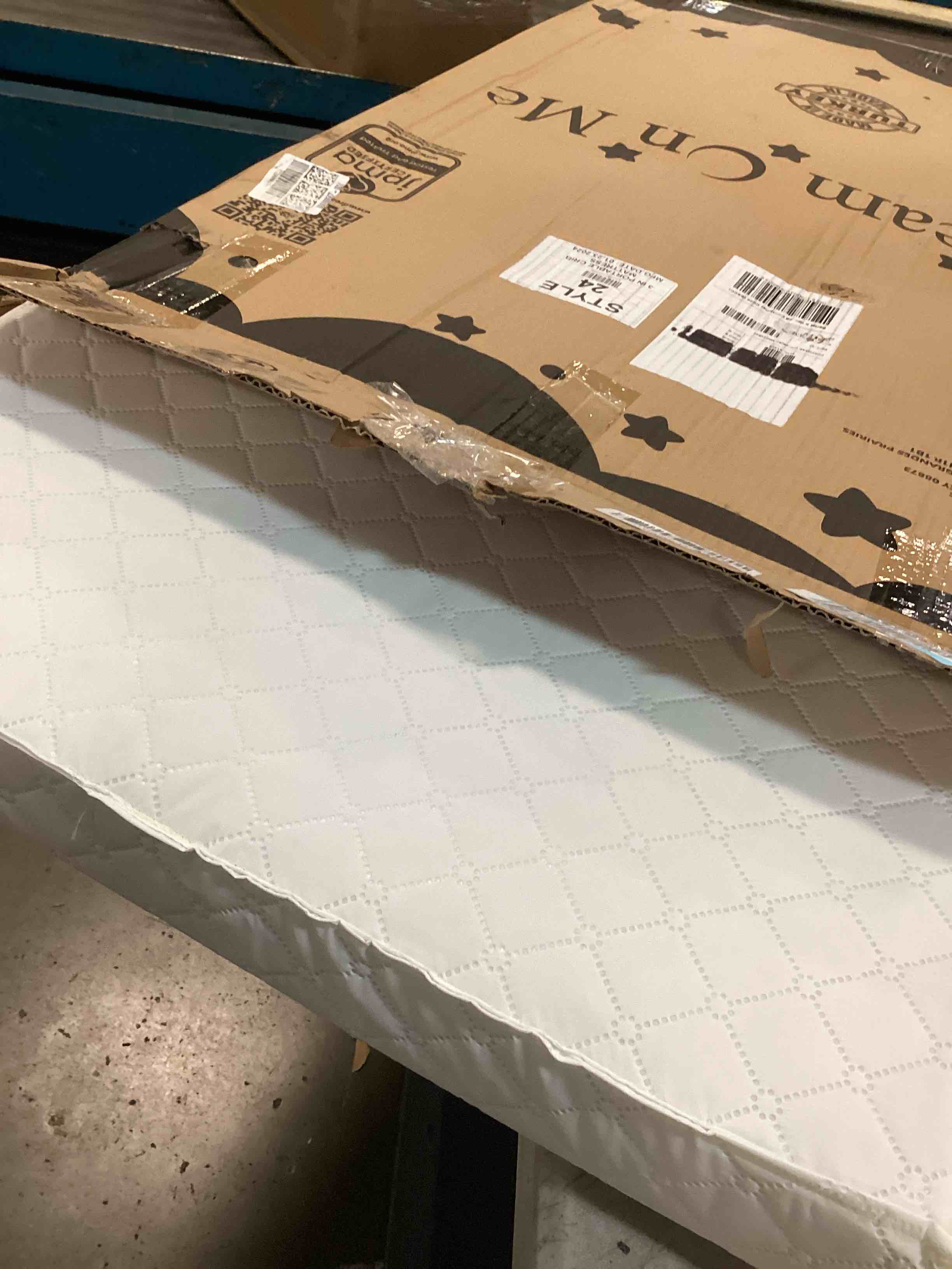 https://s3.amazonaws.com/lotting-images-prod/bidfta/ORG6469249_1720614379059.jpeg