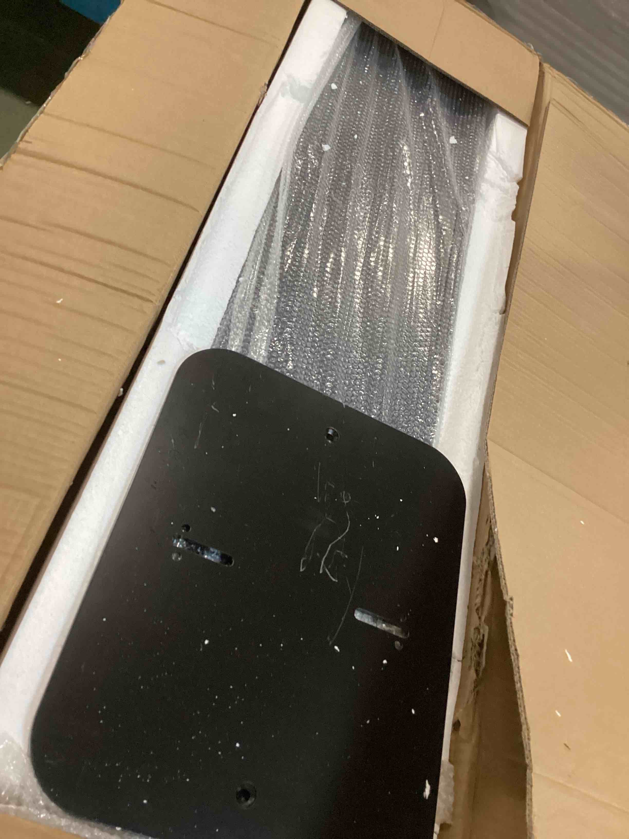 https://s3.amazonaws.com/lotting-images-prod/bidfta/ORG6469266_1720616875428.jpeg
