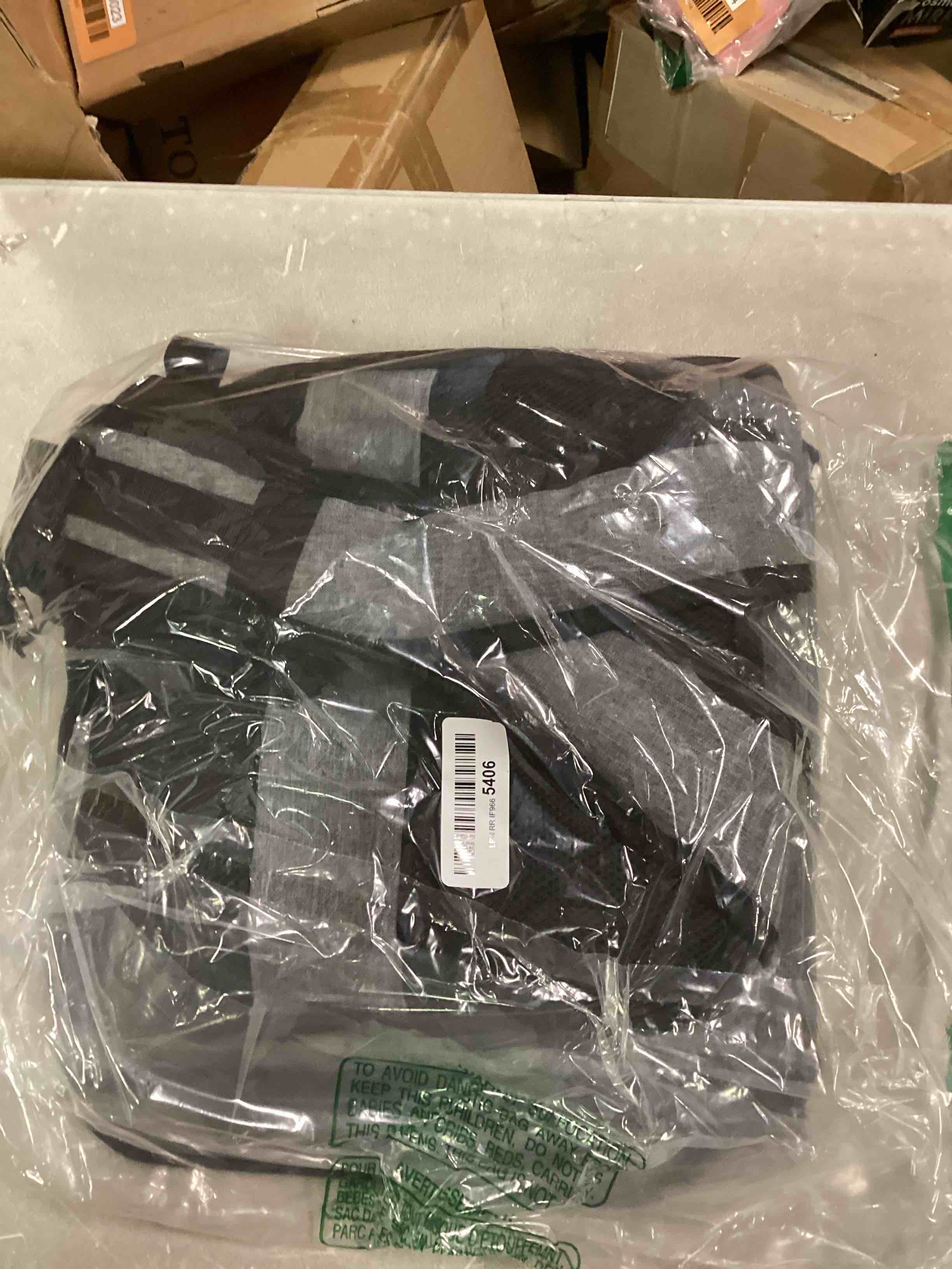 https://s3.amazonaws.com/lotting-images-prod/bidfta/ORG6470049_1718458476474.jpeg
