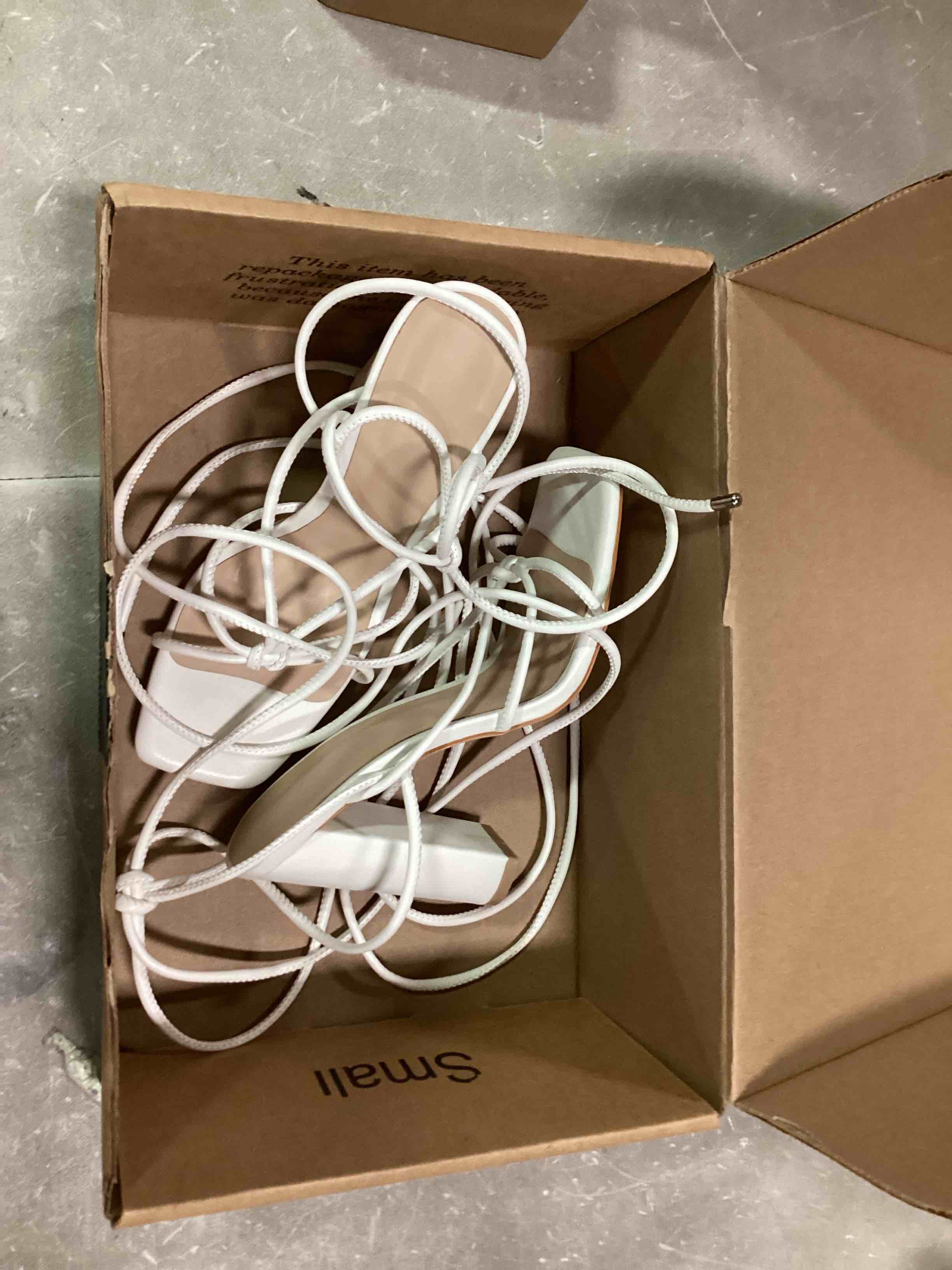 https://s3.amazonaws.com/lotting-images-prod/bidfta/ORG6471090_1718973786492.jpeg