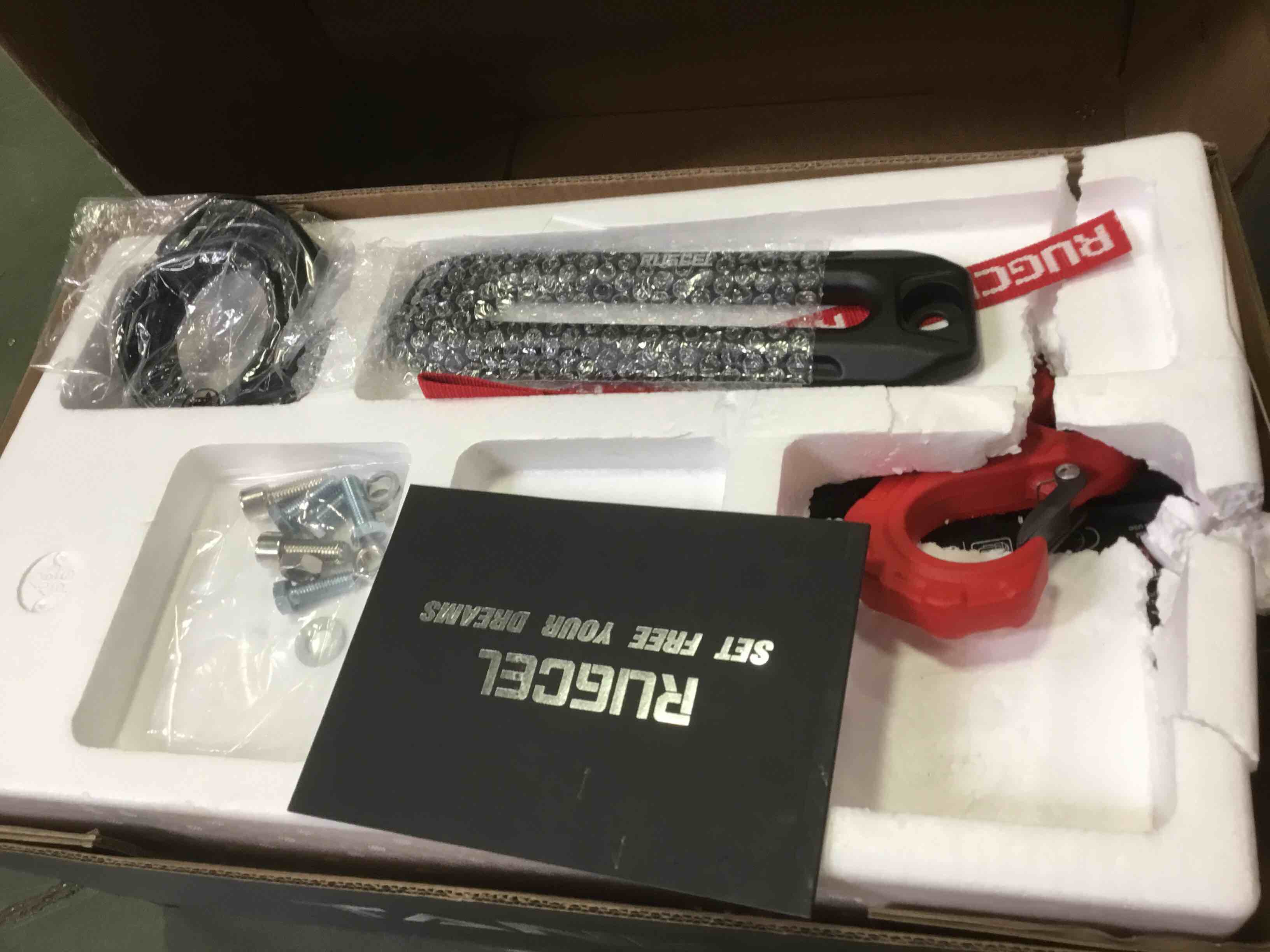 https://s3.amazonaws.com/lotting-images-prod/bidfta/ORG6474660_1718385911895.jpeg