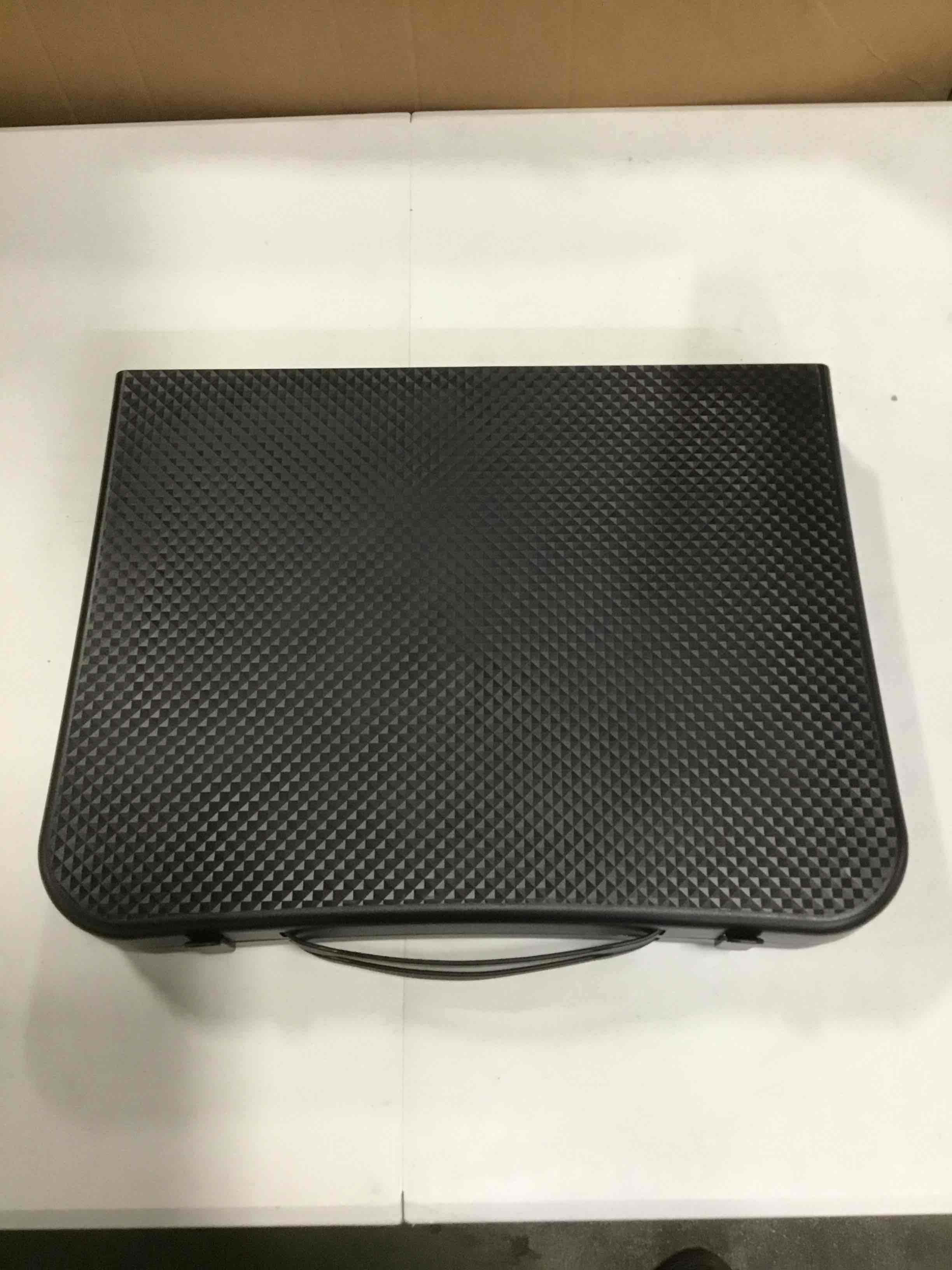 https://s3.amazonaws.com/lotting-images-prod/bidfta/ORG6478998_1717435017250.jpeg