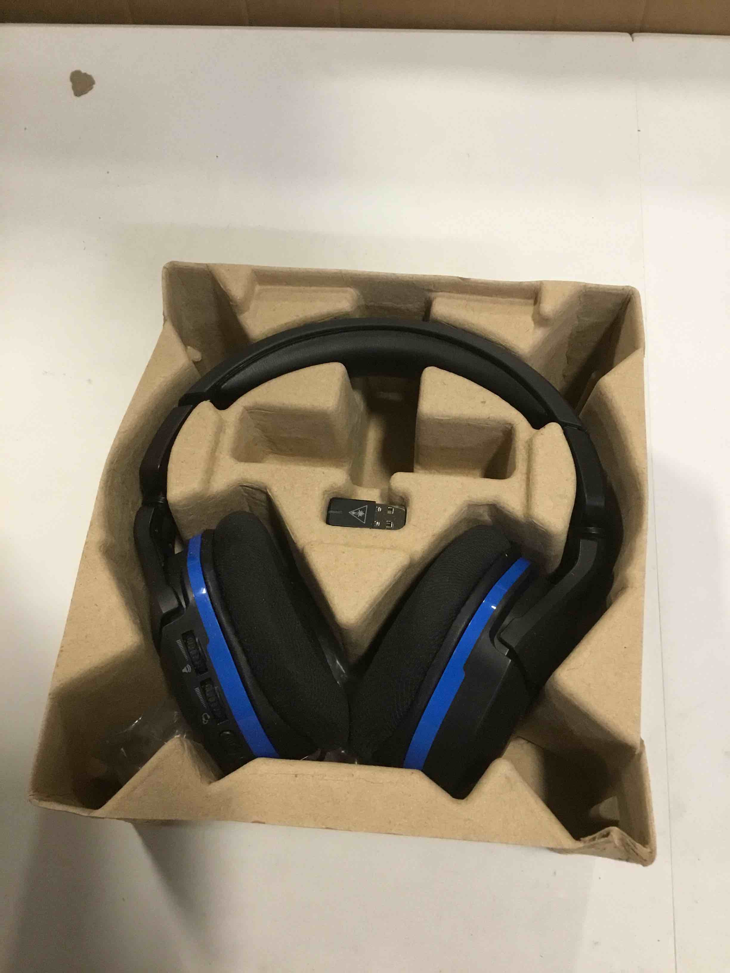 https://s3.amazonaws.com/lotting-images-prod/bidfta/ORG6479020_1717439326838.jpeg