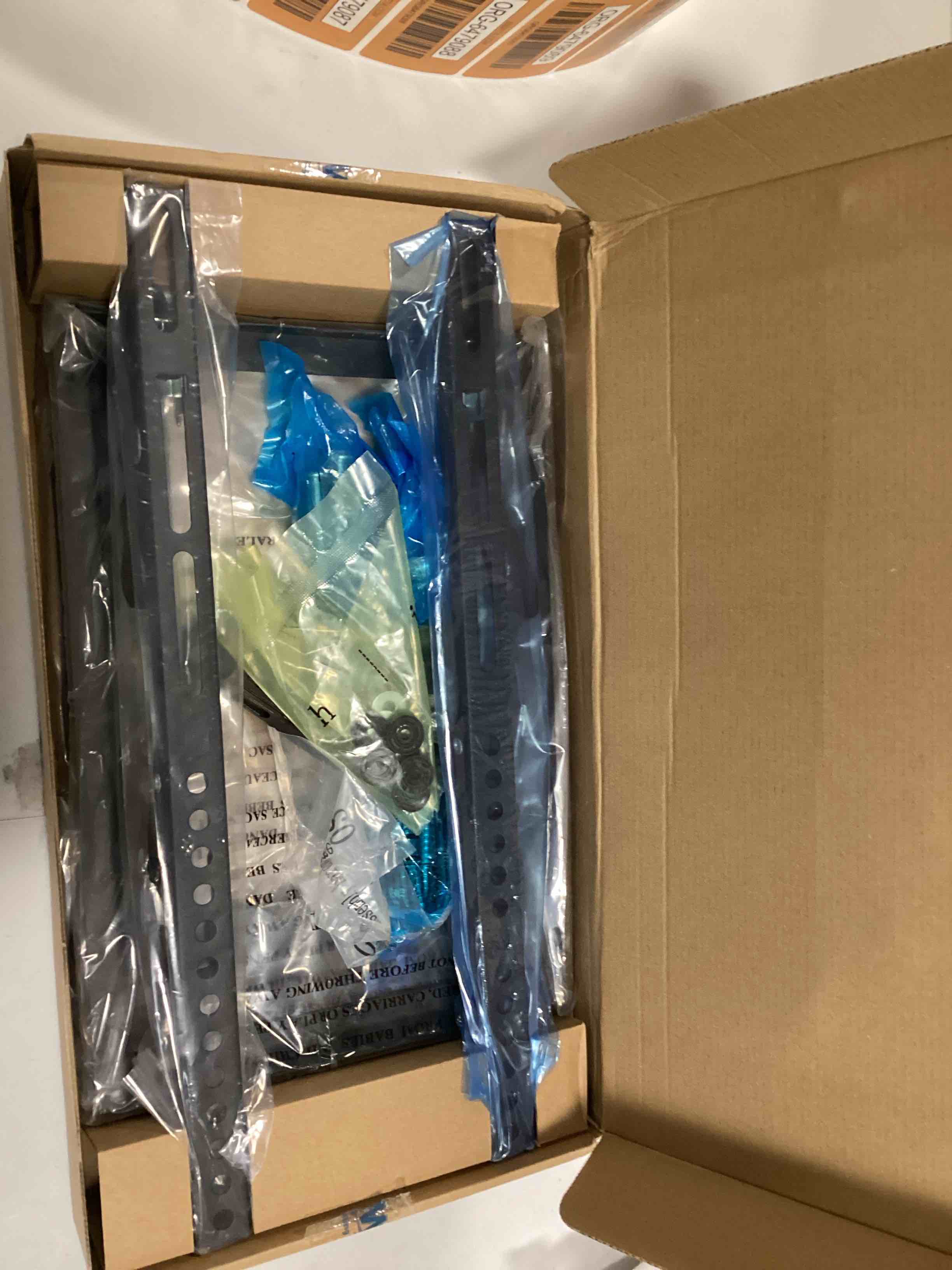 https://s3.amazonaws.com/lotting-images-prod/bidfta/ORG6479085_1717505185601.jpeg