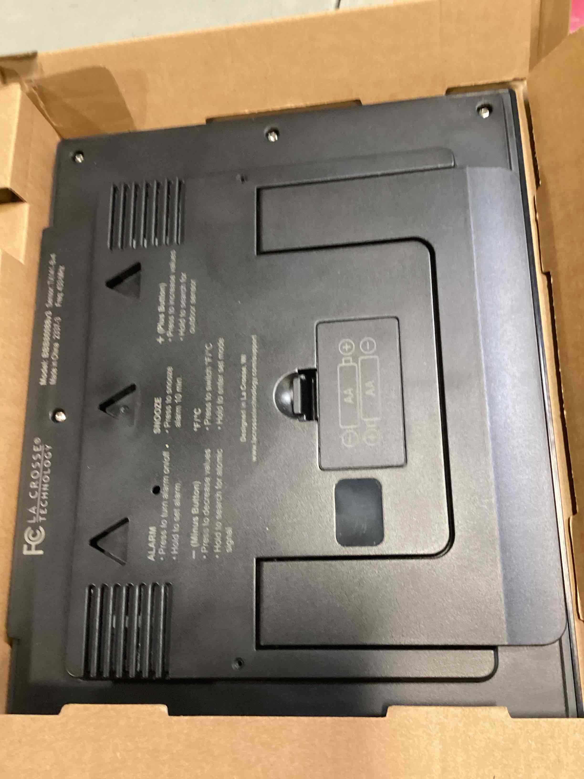 https://s3.amazonaws.com/lotting-images-prod/bidfta/ORG6480180_1718202722725.jpeg