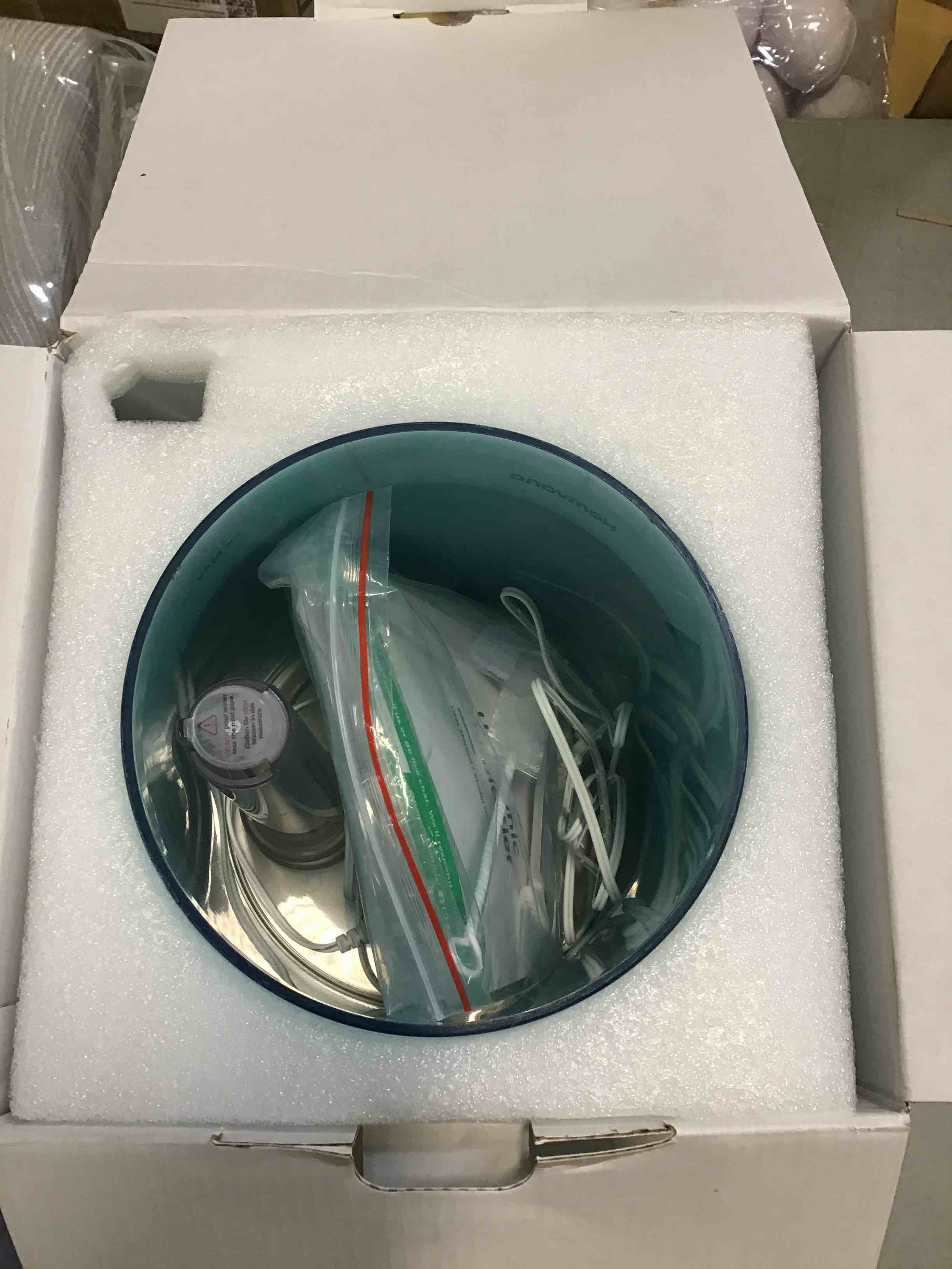 https://s3.amazonaws.com/lotting-images-prod/bidfta/ORG6480318_1718282160836.jpeg