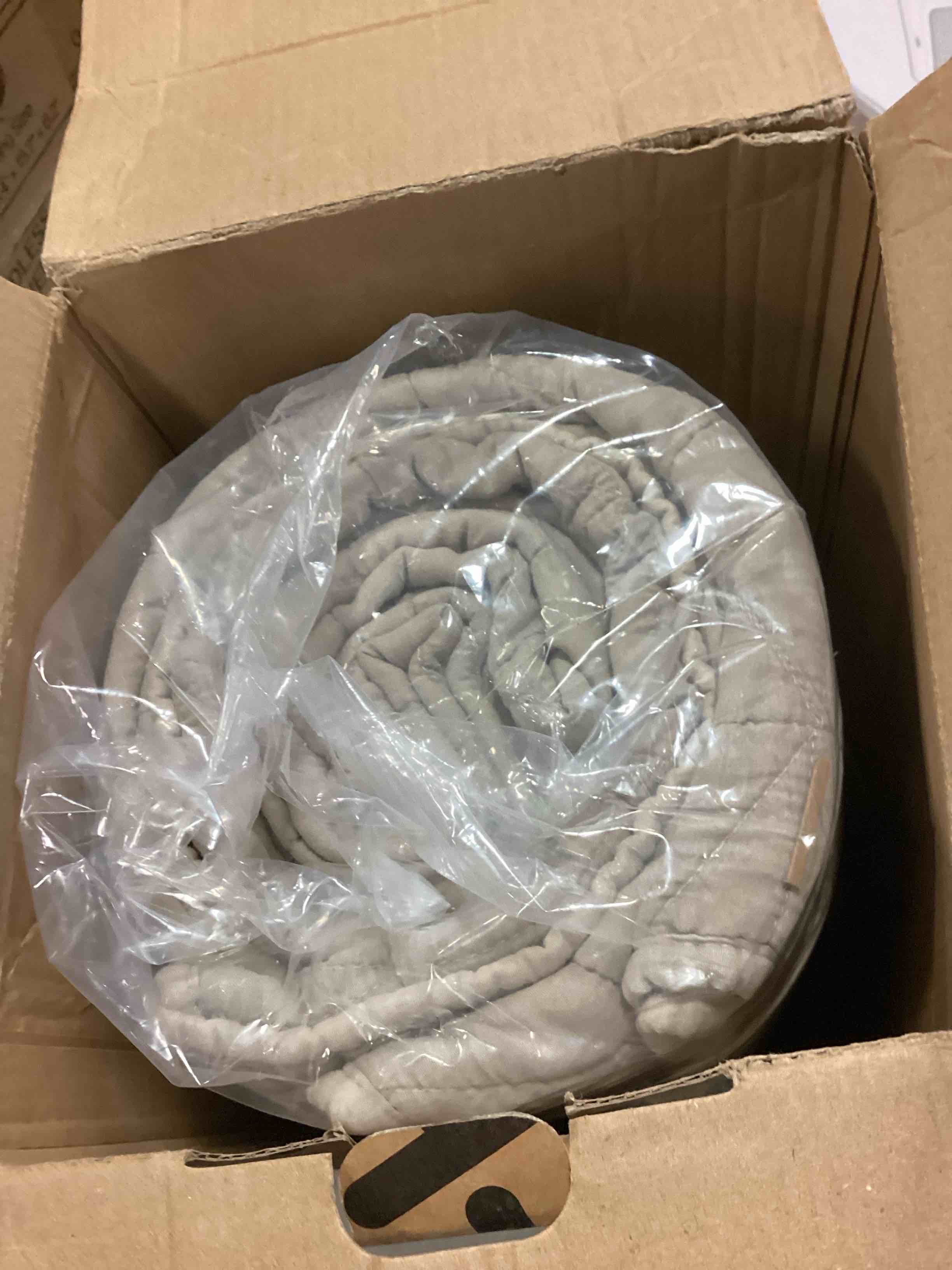 https://s3.amazonaws.com/lotting-images-prod/bidfta/ORG6486561_1717343218540.jpeg