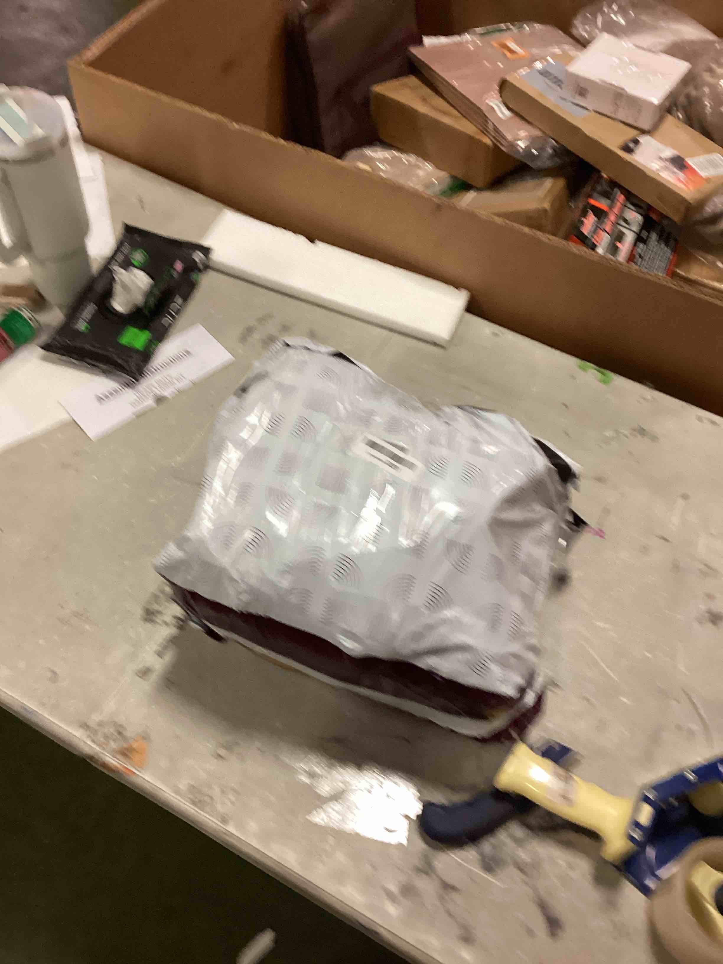 https://s3.amazonaws.com/lotting-images-prod/bidfta/ORG6486688_1717420147692.jpeg