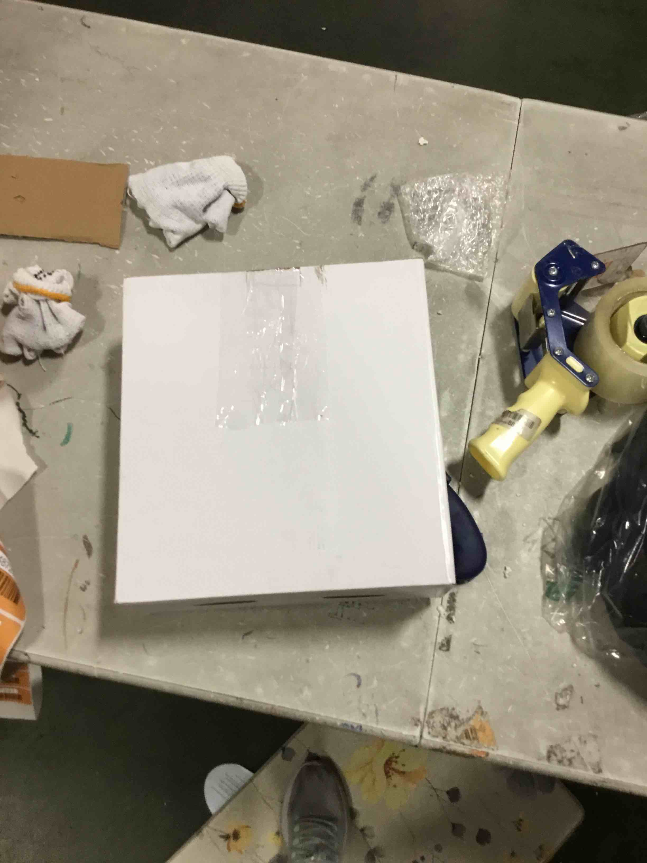 https://s3.amazonaws.com/lotting-images-prod/bidfta/ORG6487231_1717593275687.jpeg