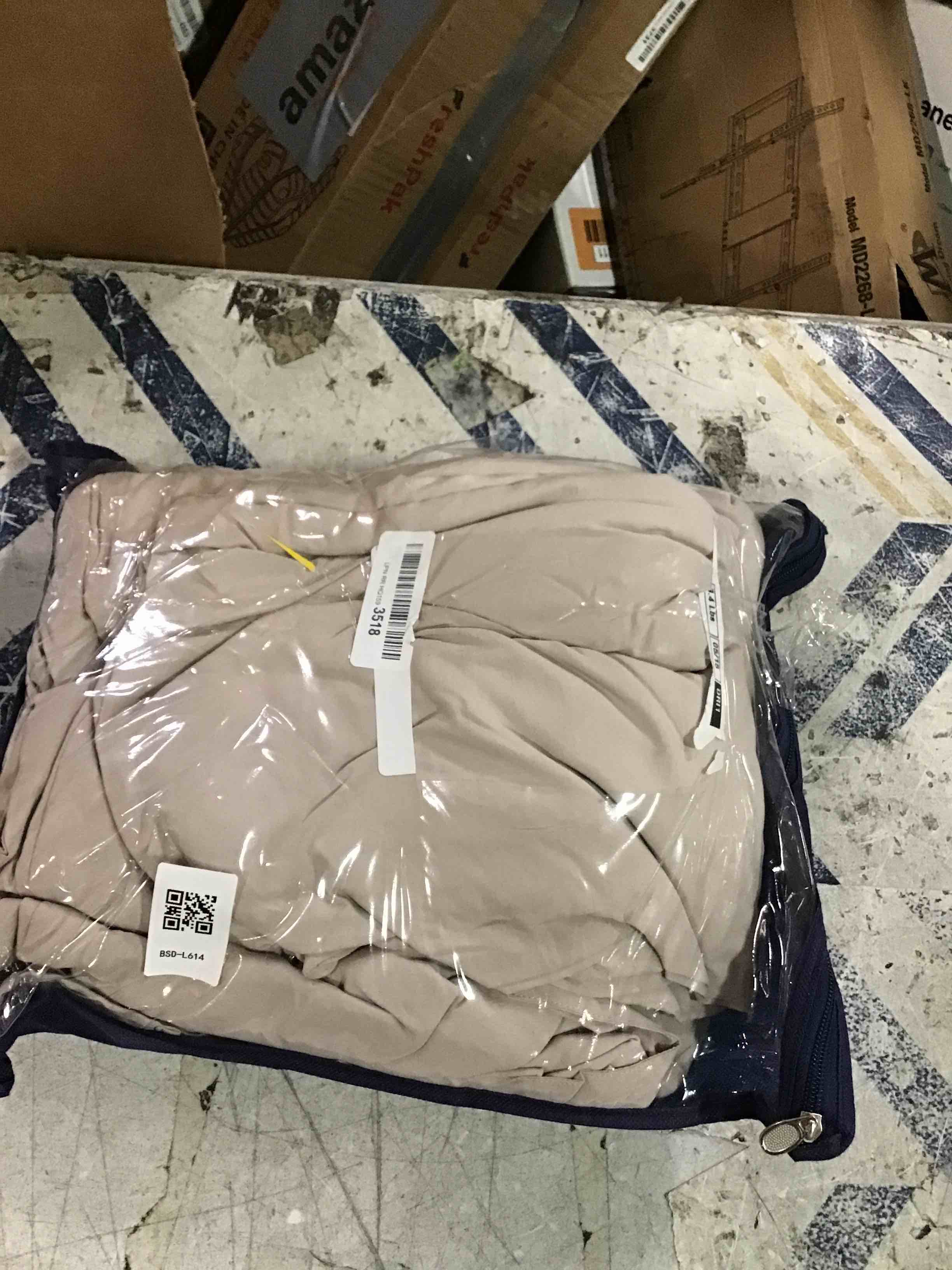 https://s3.amazonaws.com/lotting-images-prod/bidfta/ORG6488230_1717601483636.jpeg