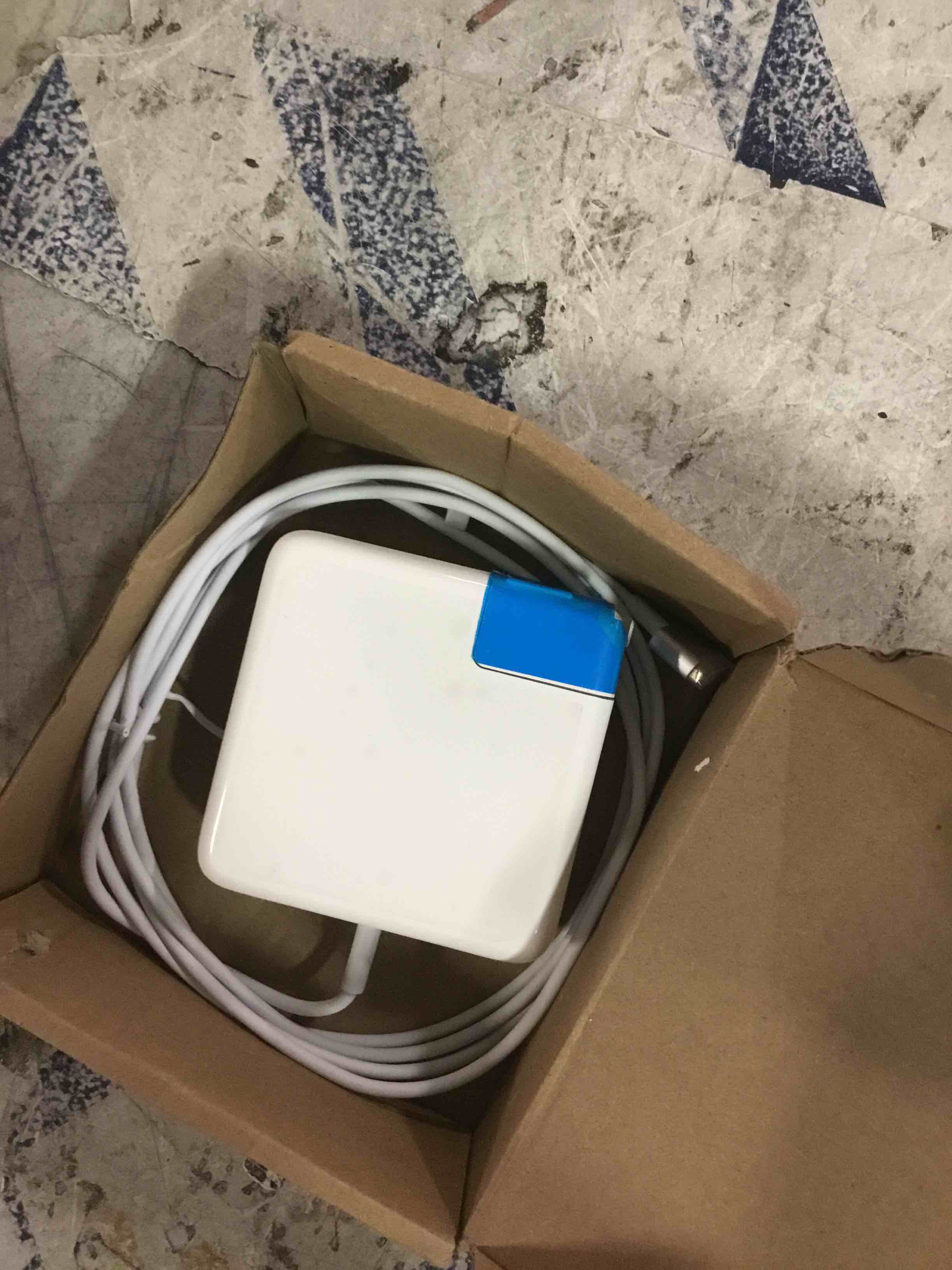 https://s3.amazonaws.com/lotting-images-prod/bidfta/ORG6488598_1717762059349.jpeg