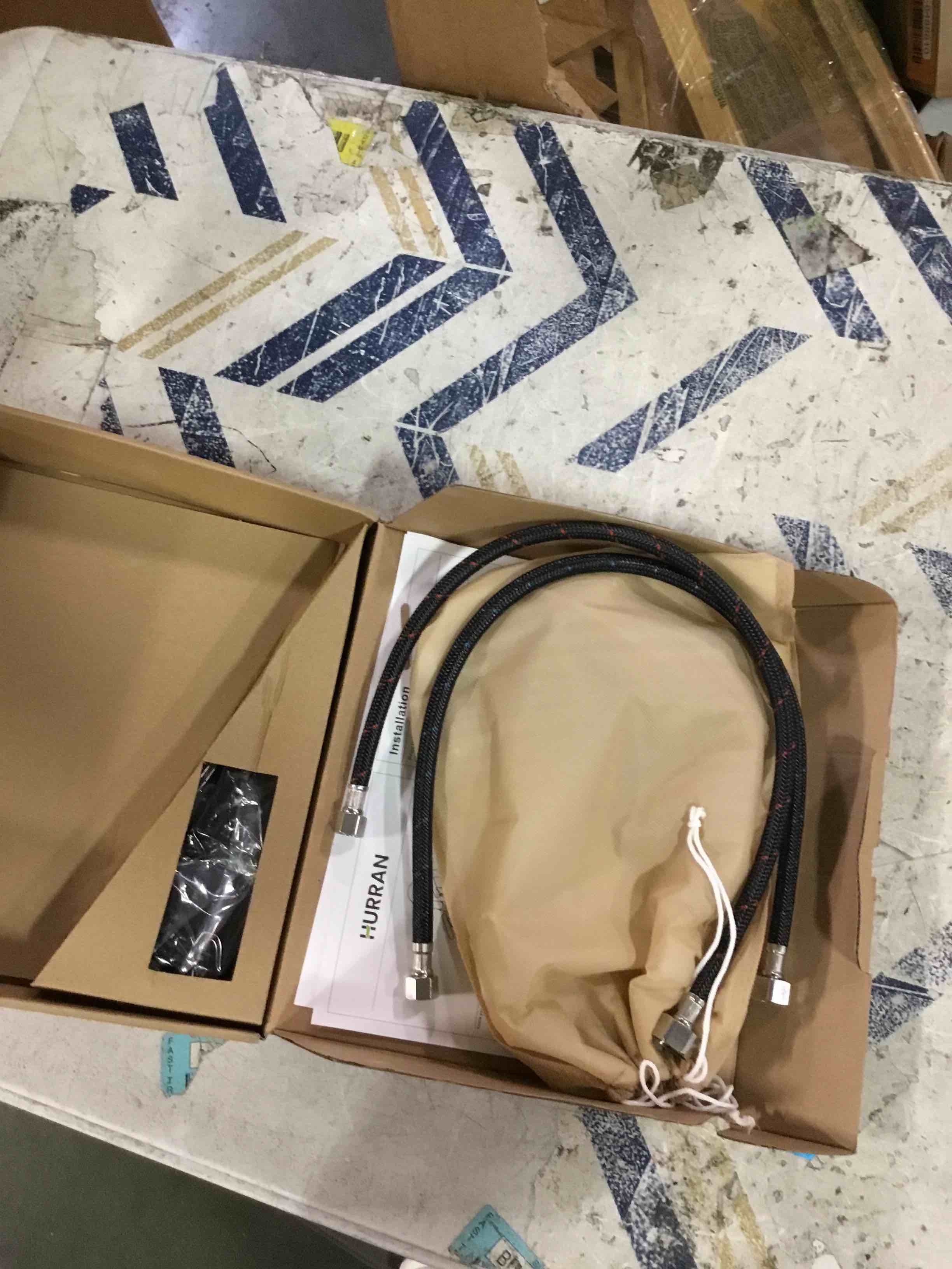 https://s3.amazonaws.com/lotting-images-prod/bidfta/ORG6488816_1717788168262.jpeg