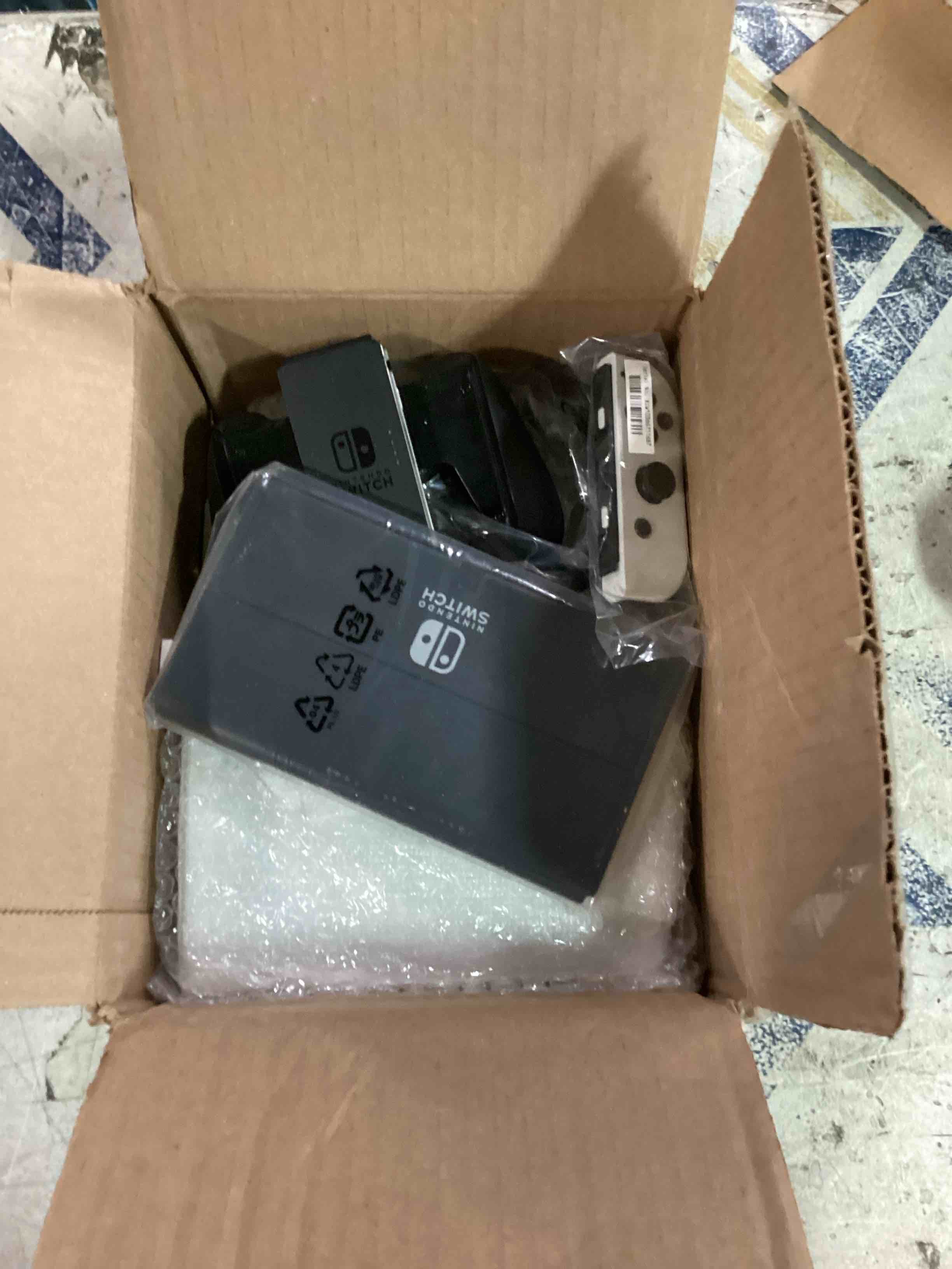 https://s3.amazonaws.com/lotting-images-prod/bidfta/ORG6489111_1718040893386.jpeg