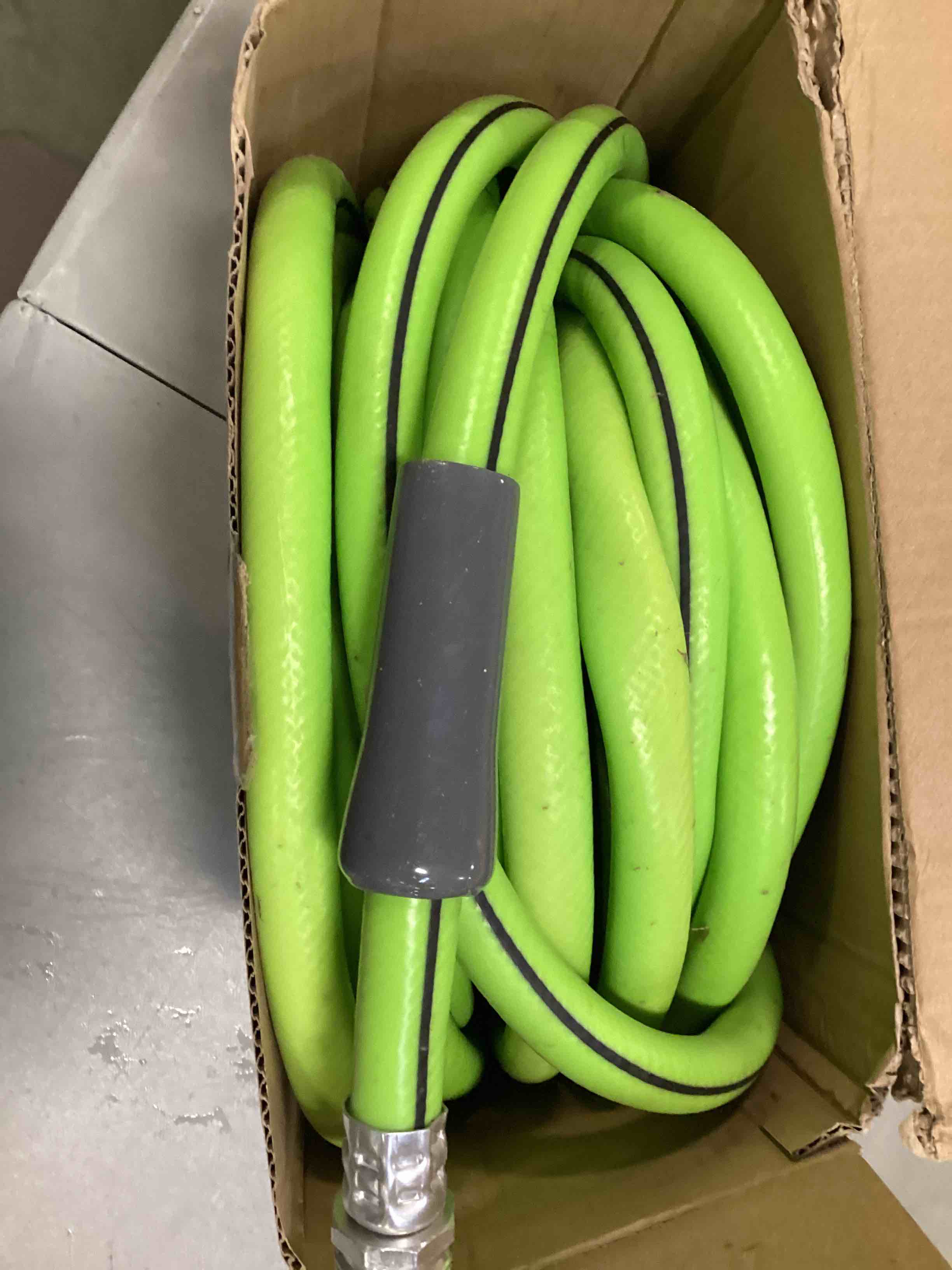 https://s3.amazonaws.com/lotting-images-prod/bidfta/ORG6490341_1717589657689.jpeg