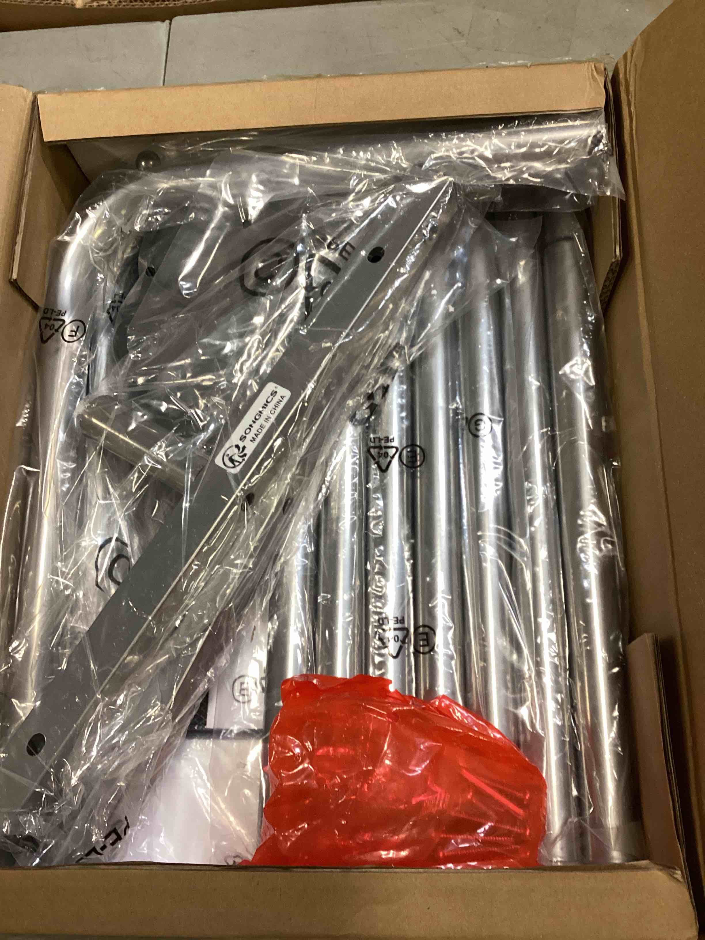 https://s3.amazonaws.com/lotting-images-prod/bidfta/ORG6490411_1717594345187.jpeg