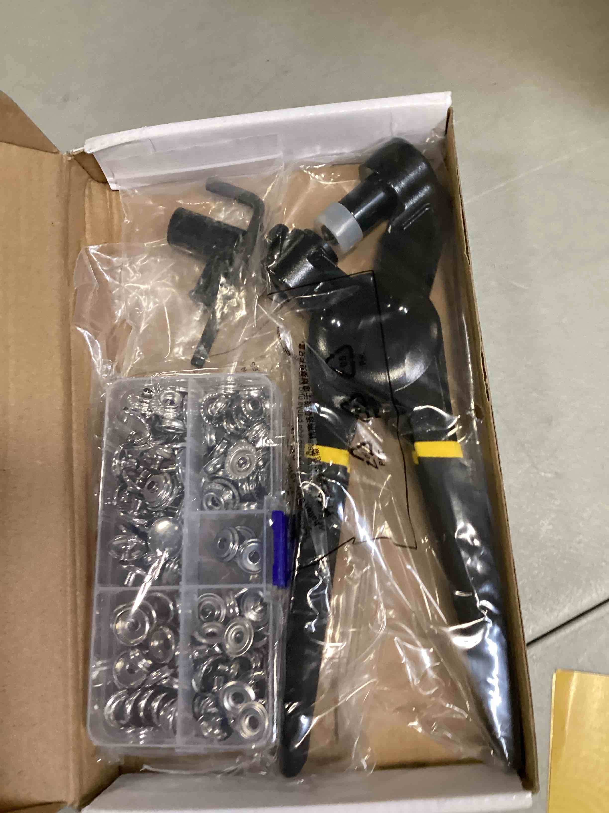 https://s3.amazonaws.com/lotting-images-prod/bidfta/ORG6490698_1717679714664.jpeg