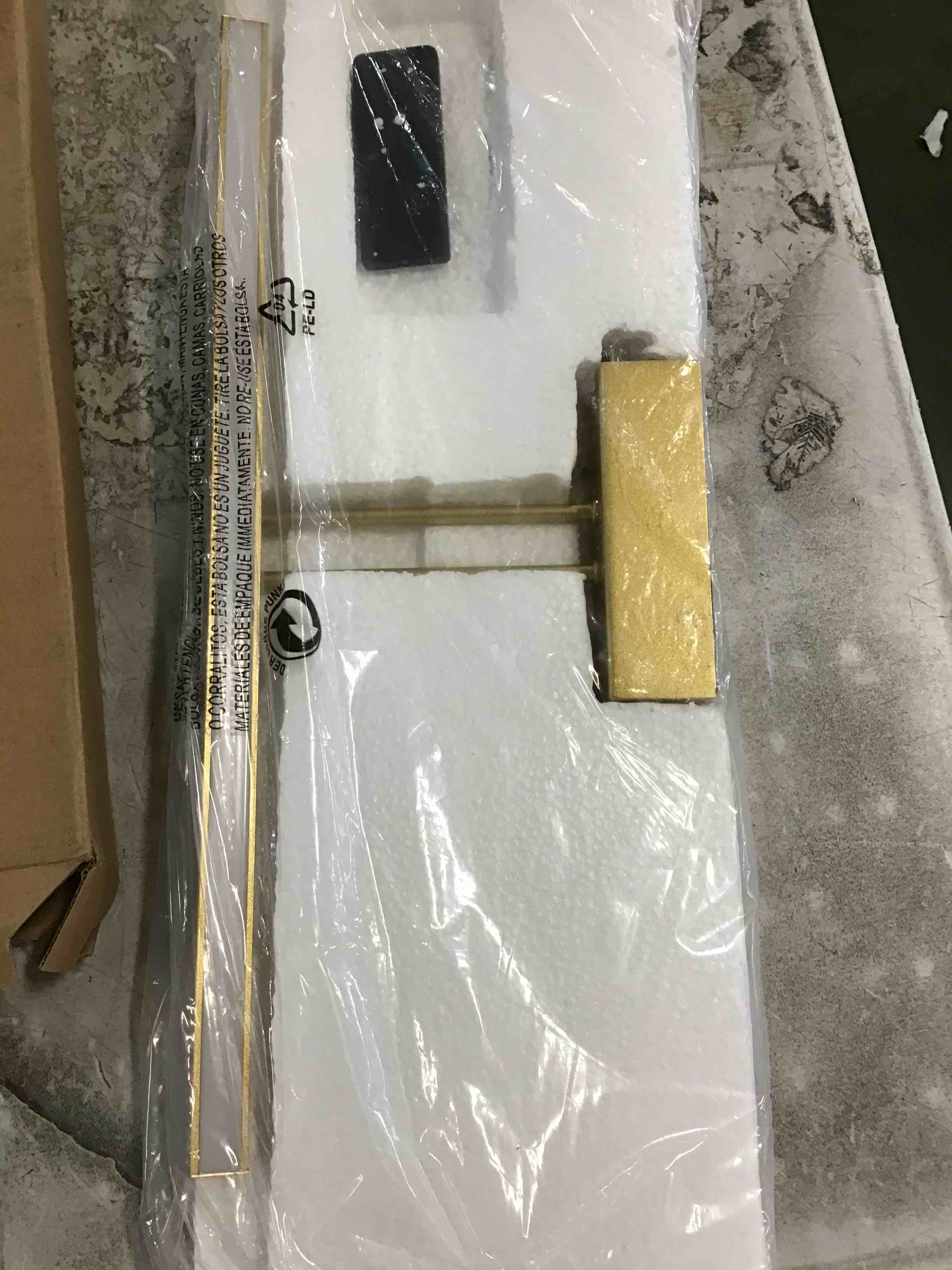 https://s3.amazonaws.com/lotting-images-prod/bidfta/ORG6491149_1717010528428.jpeg