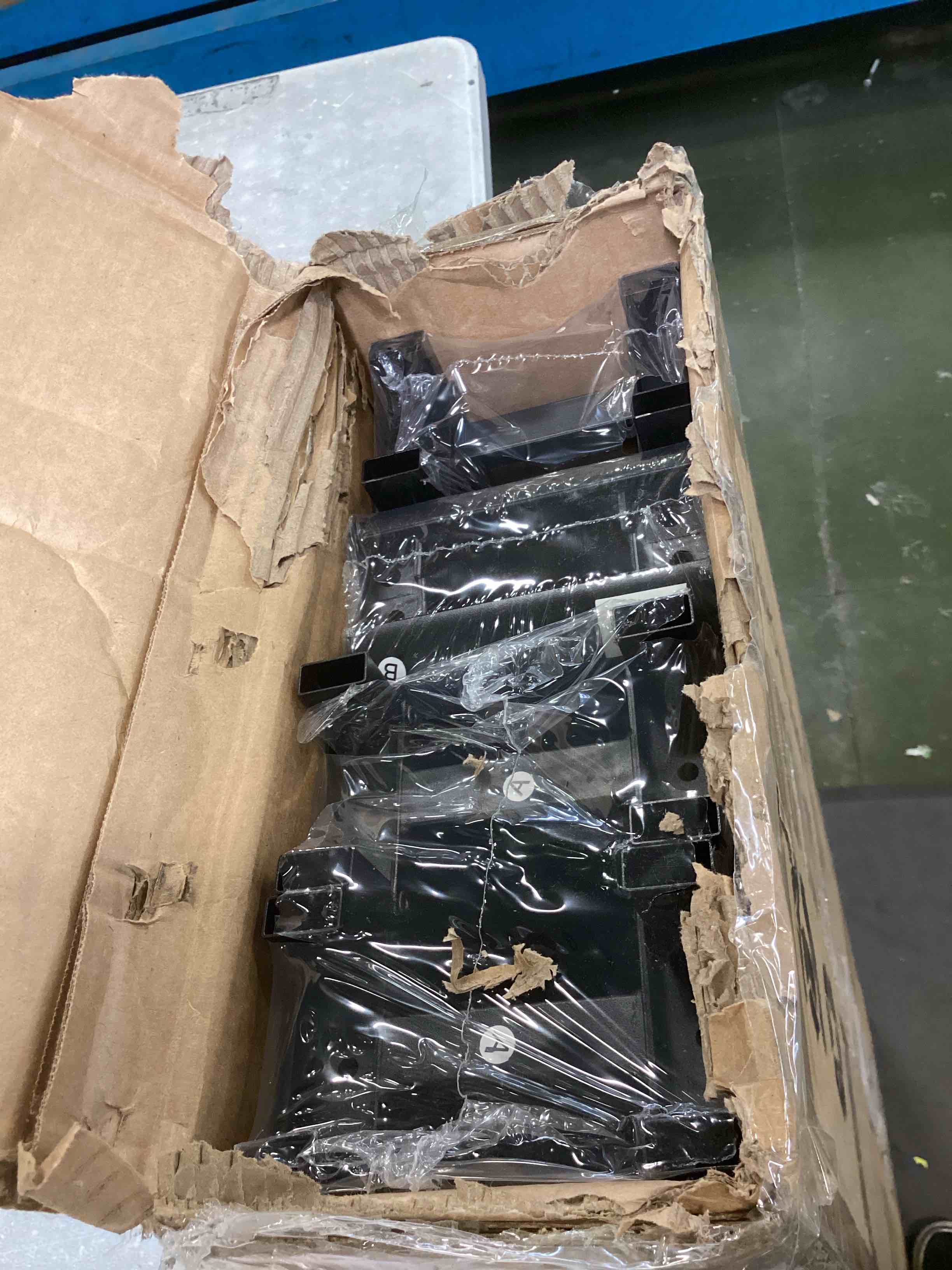 https://s3.amazonaws.com/lotting-images-prod/bidfta/ORG6491617_1717258041785.jpeg