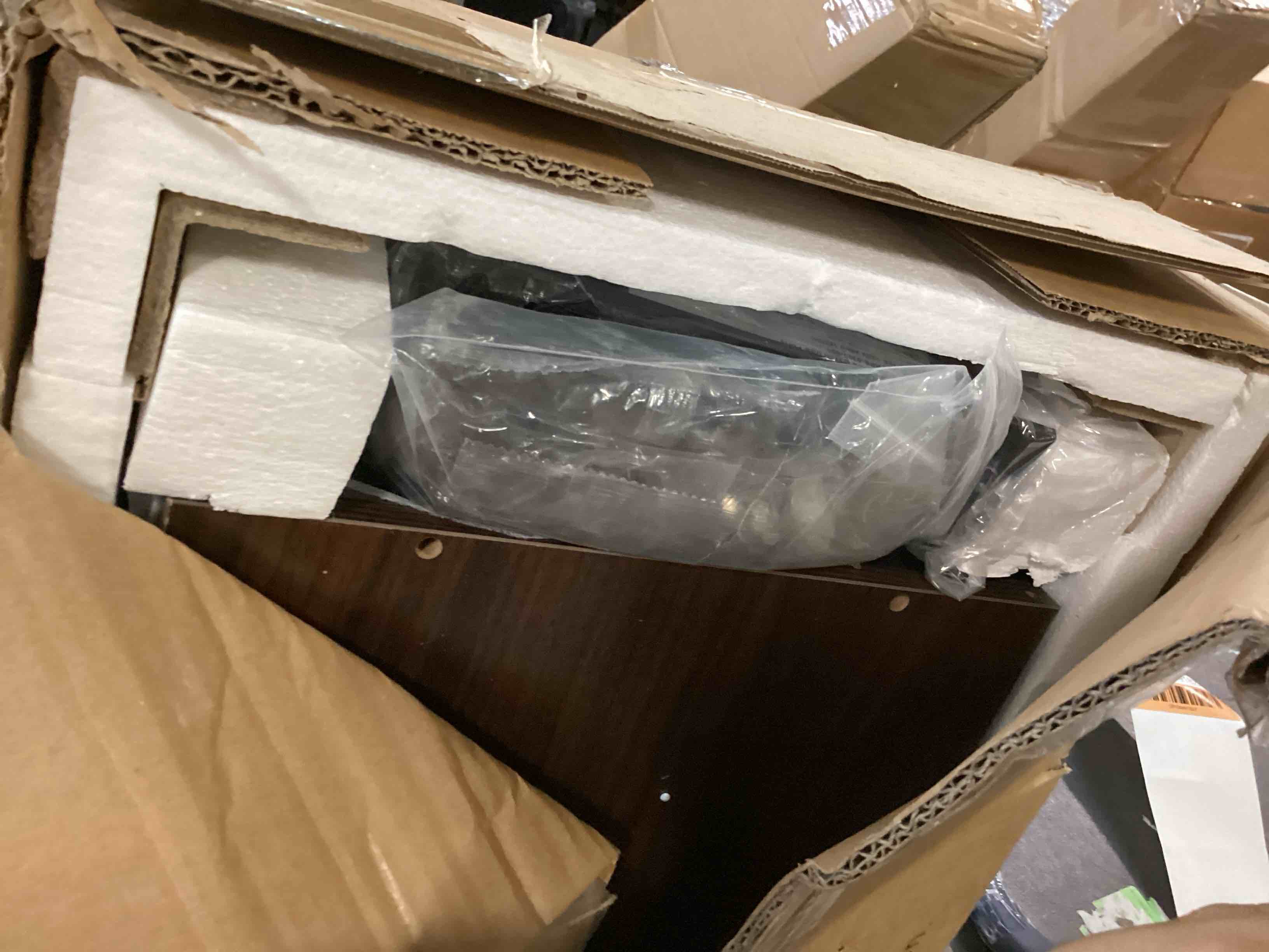 https://s3.amazonaws.com/lotting-images-prod/bidfta/ORG6491827_1717505433488.jpeg