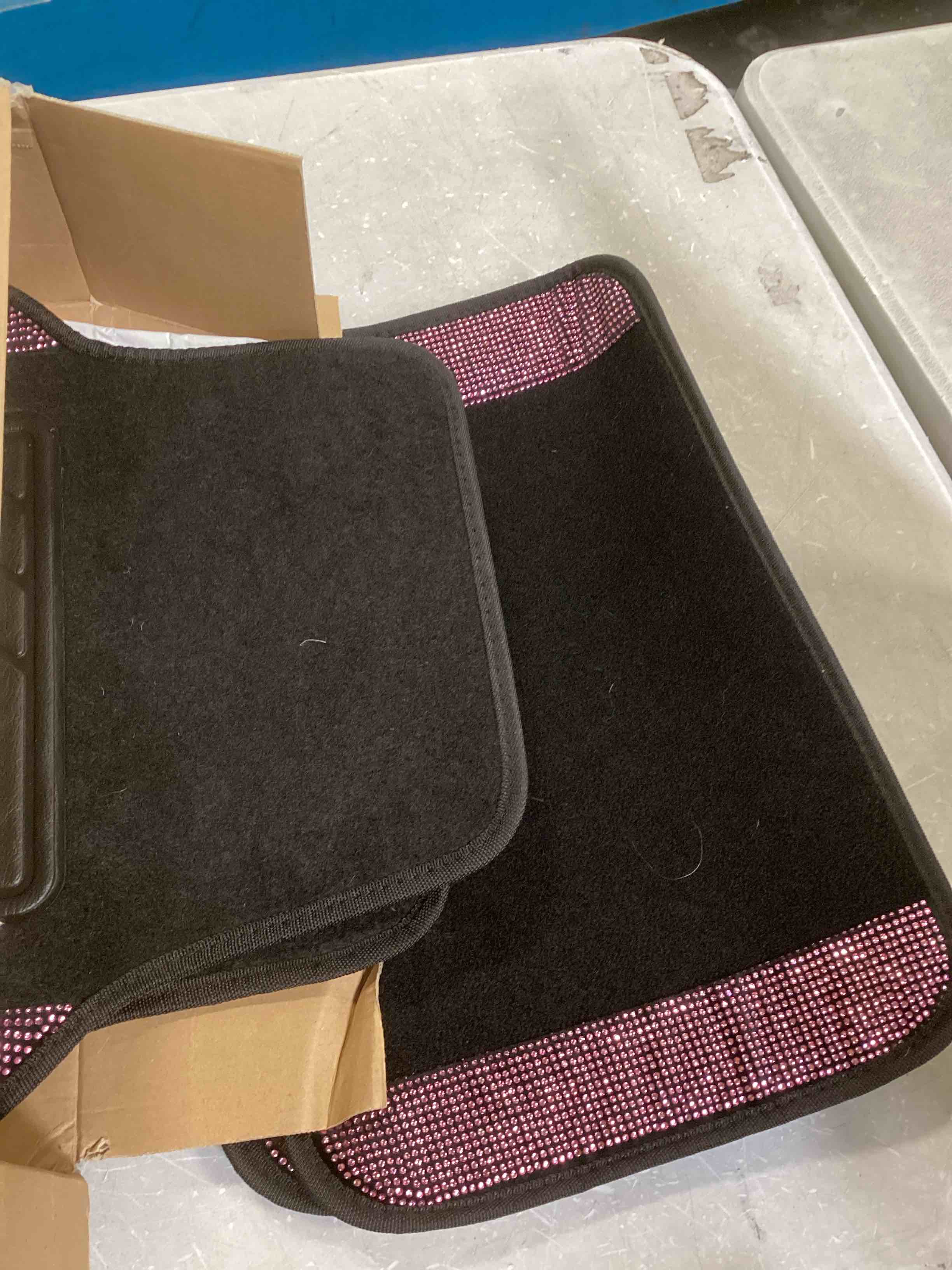 CAR PASS Bling Car Floor Mats, Shining Rhinestone Black Pink