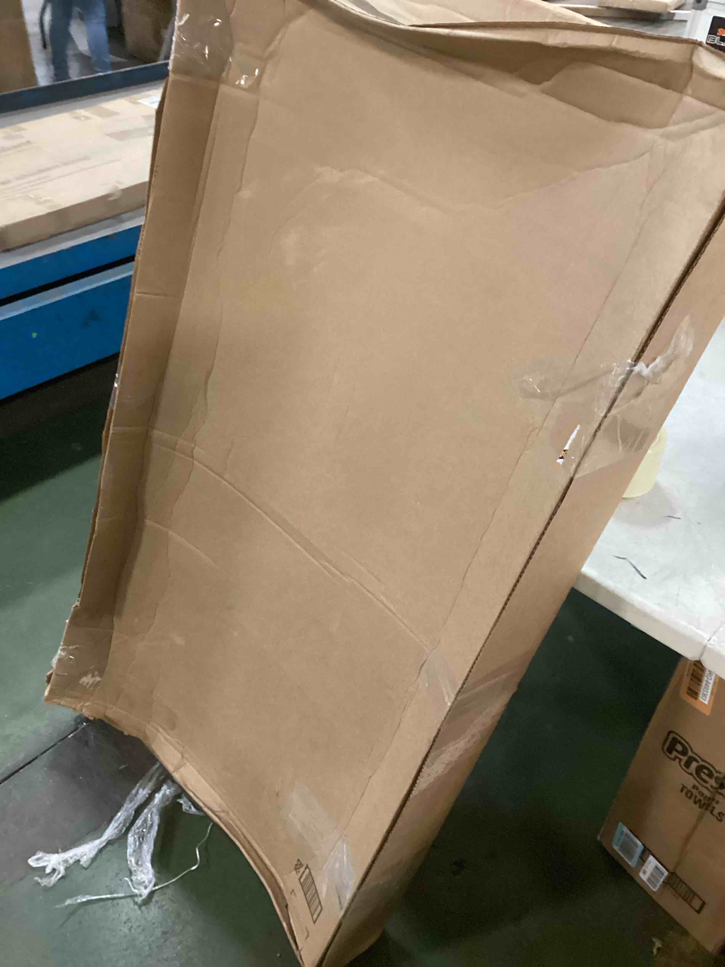 https://s3.amazonaws.com/lotting-images-prod/bidfta/ORG6493394_1717416993425.jpeg