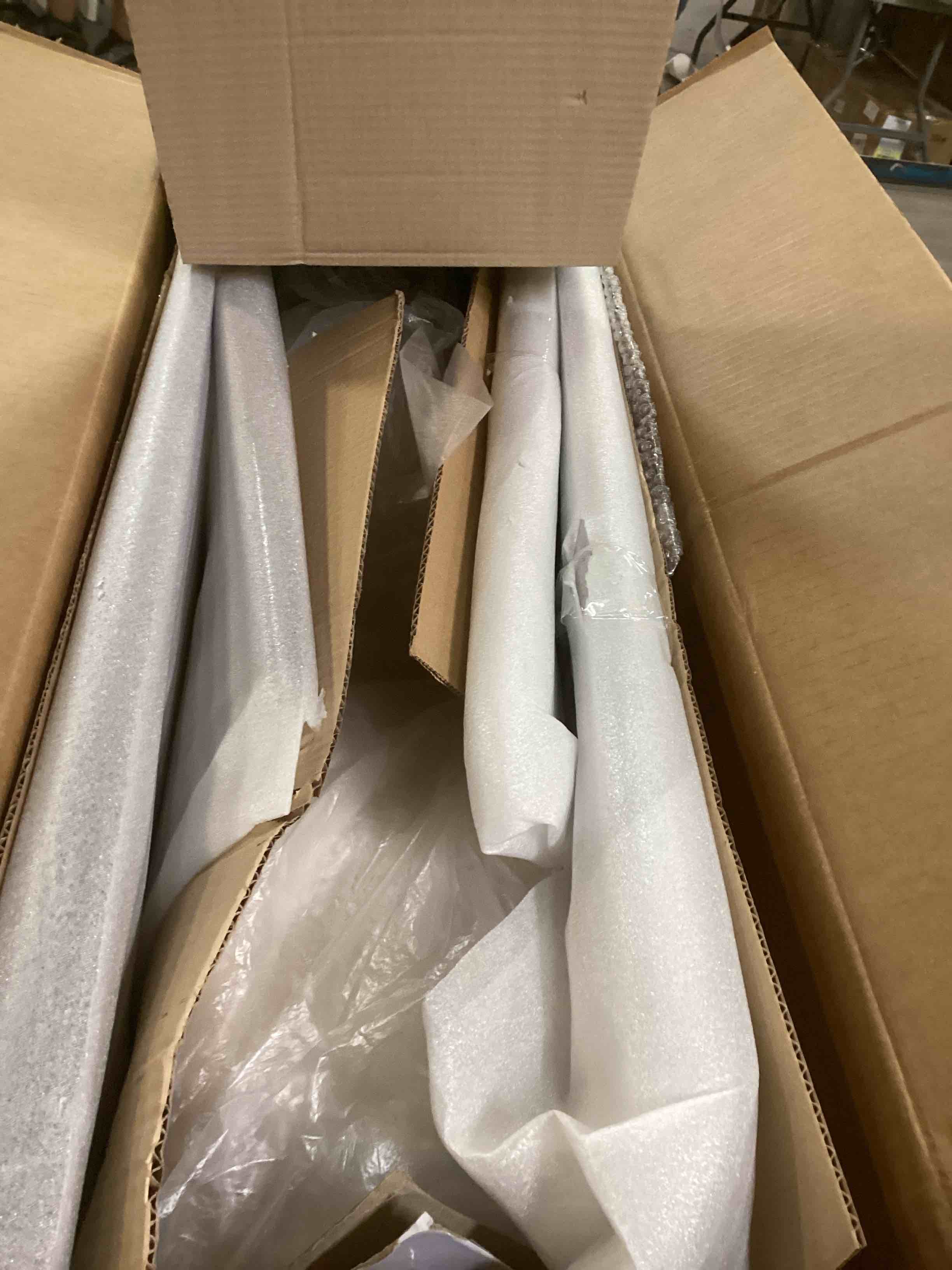 https://s3.amazonaws.com/lotting-images-prod/bidfta/ORG6493585_1717440550172.jpeg