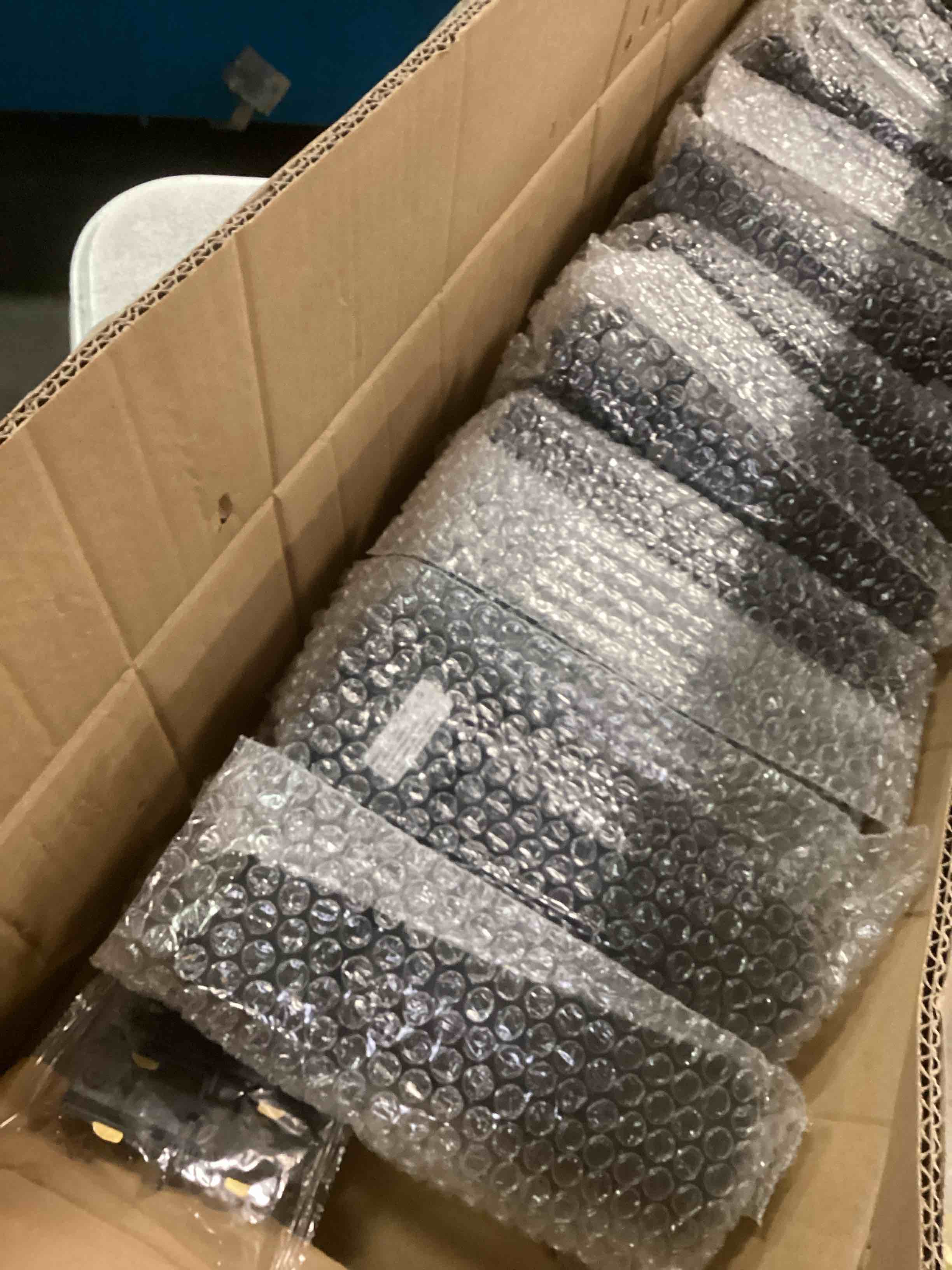 https://s3.amazonaws.com/lotting-images-prod/bidfta/ORG6493872_1717585705285.jpeg
