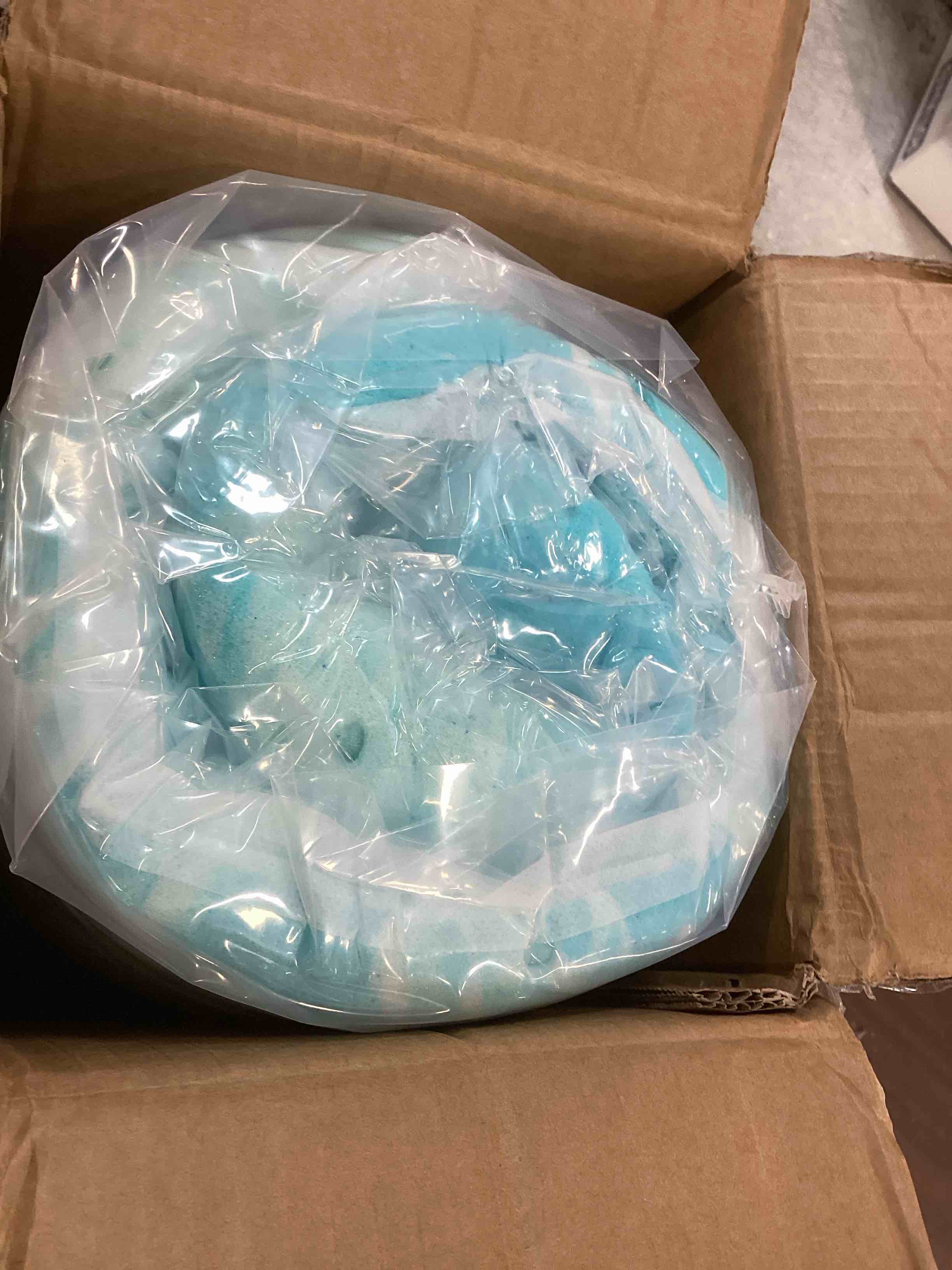 https://s3.amazonaws.com/lotting-images-prod/bidfta/ORG6495050_1718122956870.jpeg